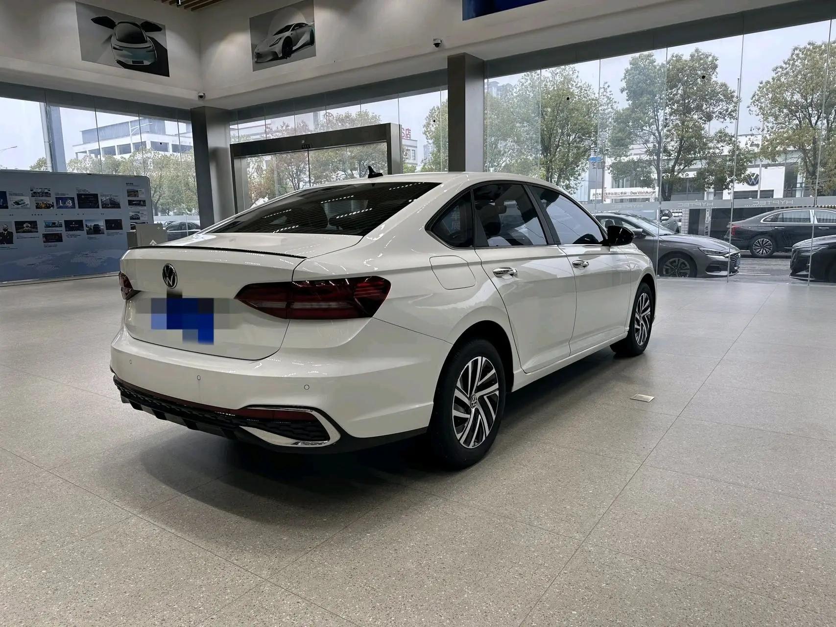 Lavida 2023 280TSI DSG Star Full Edition 7