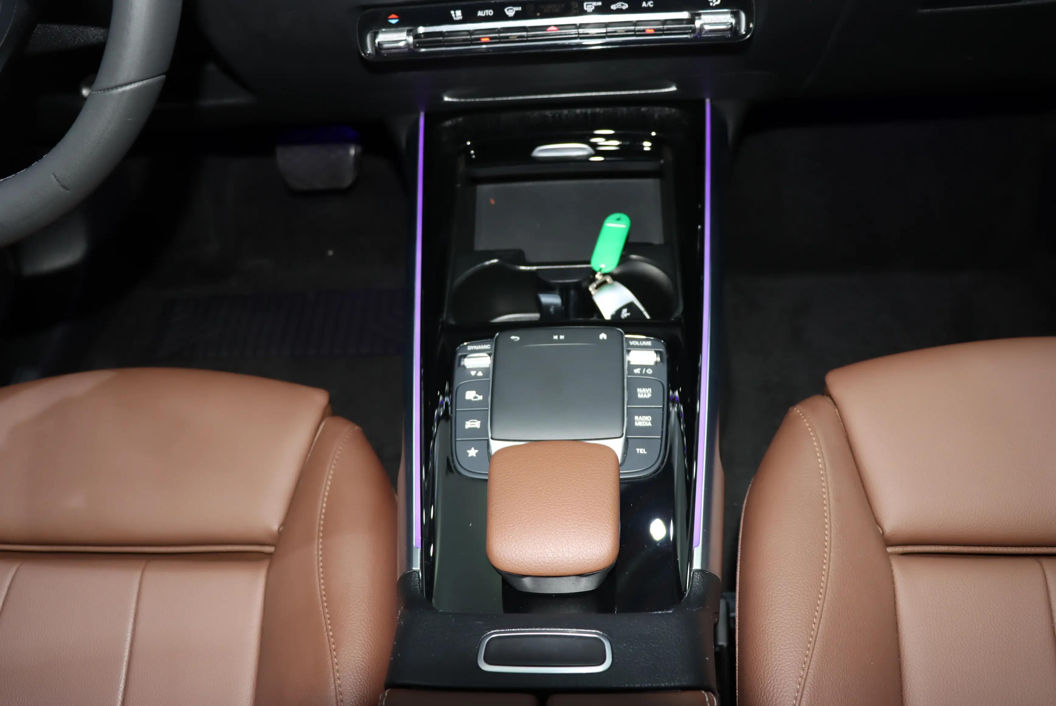 Mercedes Benz GLB 2020 Model Facelift GLB 200 Luxury Version 15