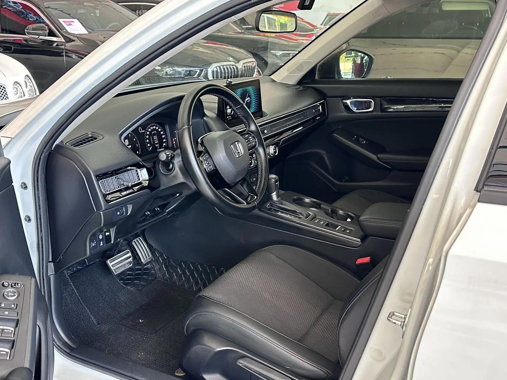 Honda 2023 Civic 1.5T CVT 240TURBO Midnight Night·Tech Edition Automatic 4