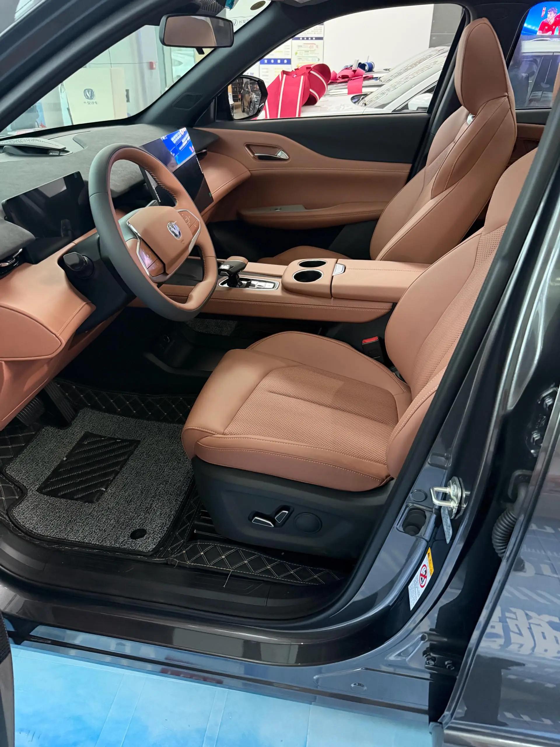 ChangAn 2025 UNI-Z Smart Electric iDD 1.5 Stepless 125km Smart New Blue Whale Warship Automatic Gear 4