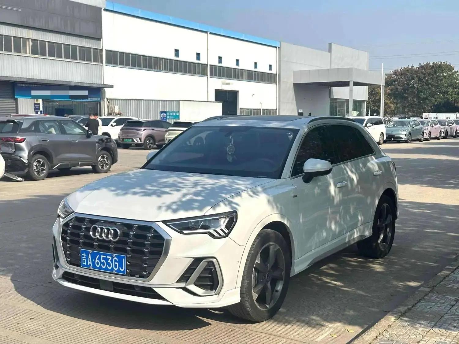 Audi Q3 2022 35 TFSI Fashion Elegant