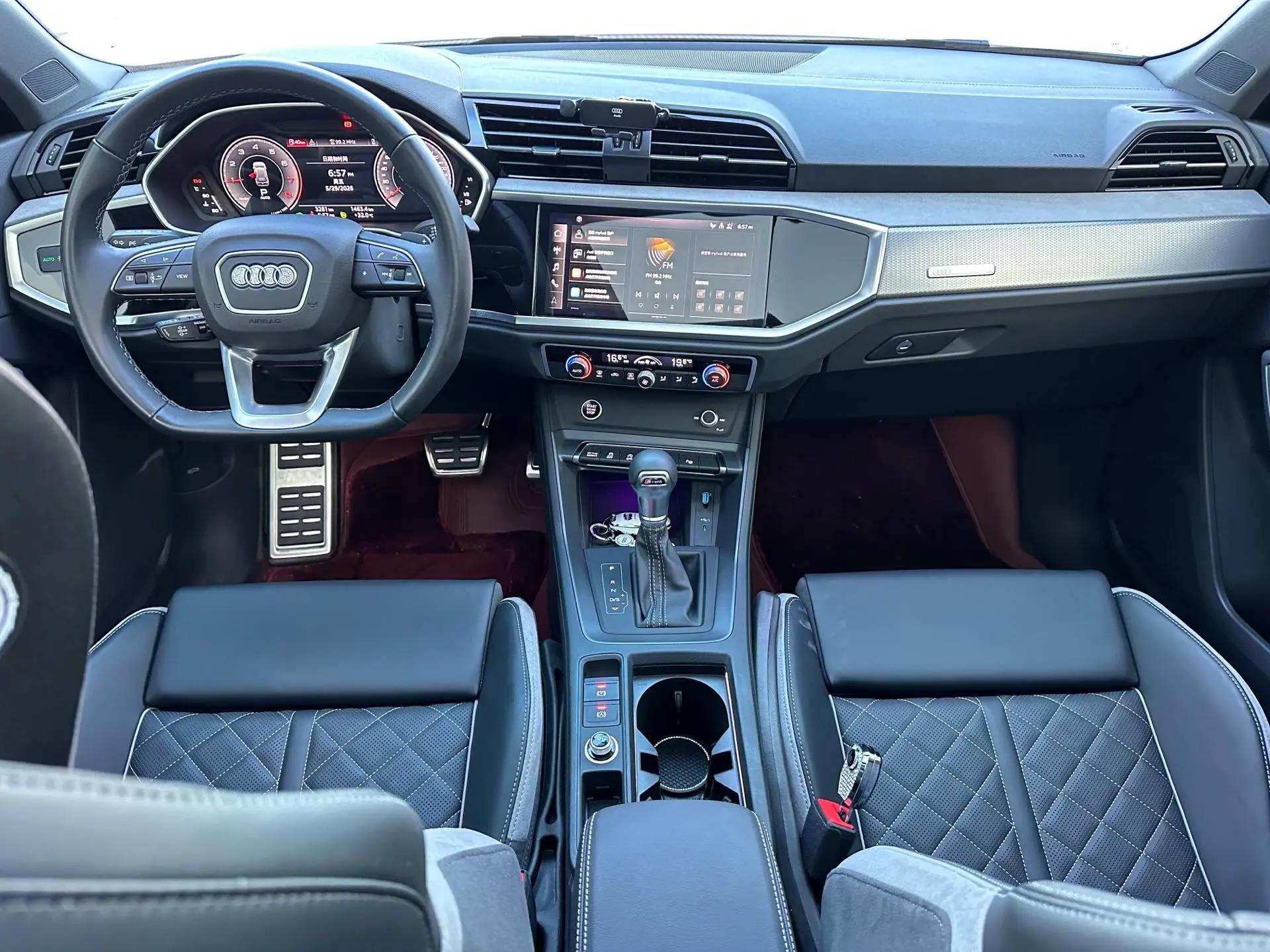 Audi 2024 Q3 2.0TFSI 40TFSI Fashion Dynamic Automatic 9