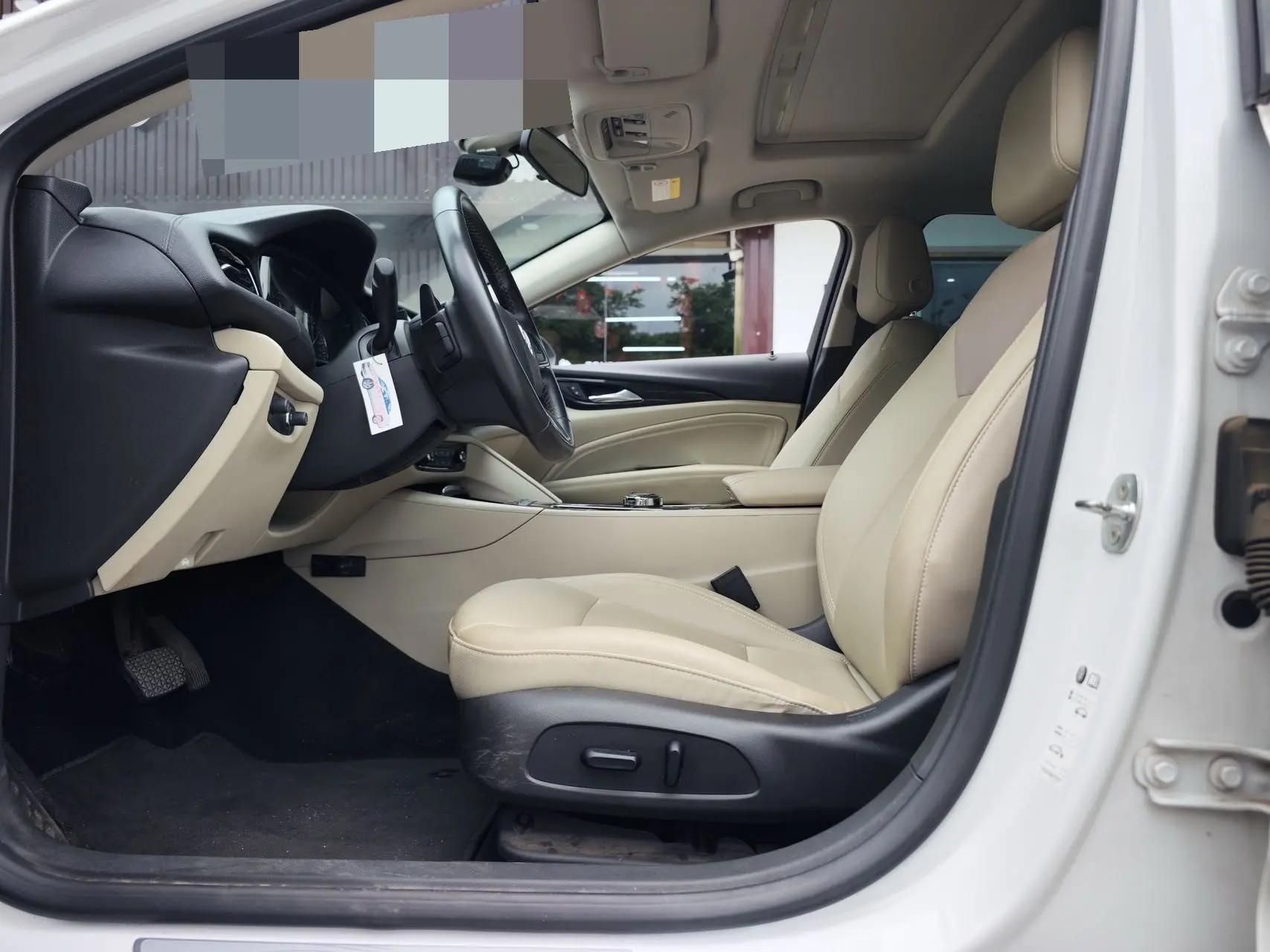 Regal 2020 552T Elite 3
