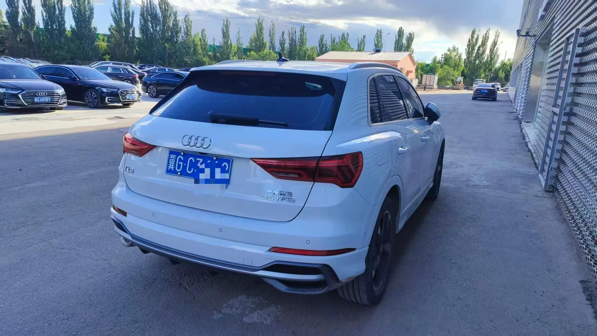 Audi 2023 Q3 1.4TFSI 35TFSI Stylish Dynamic Edition Automatic 4
