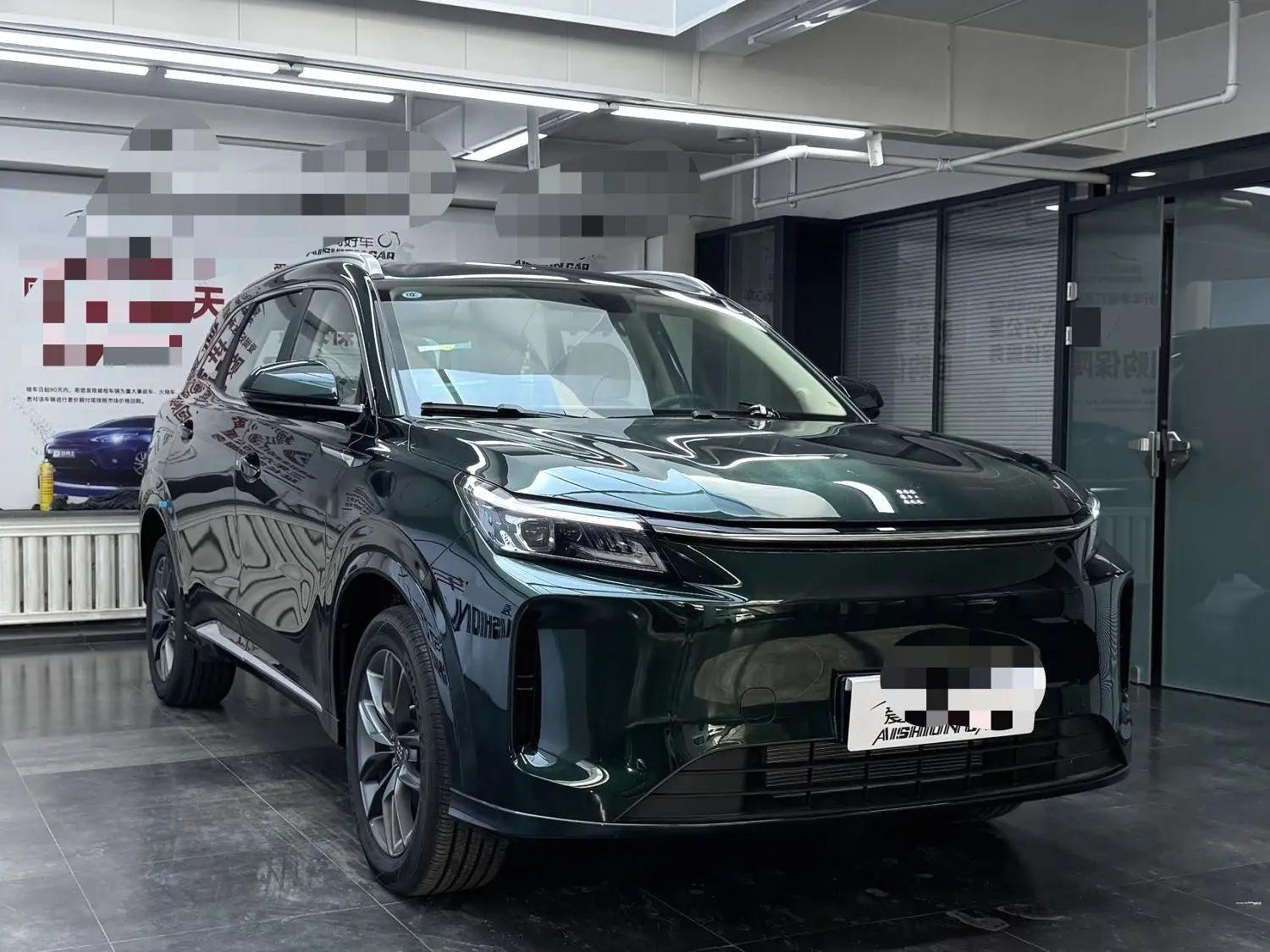 蓝电 2025款 蓝电E5 PLUS 1.5 无级 165km 长续航先享版5座 自动挡 3
