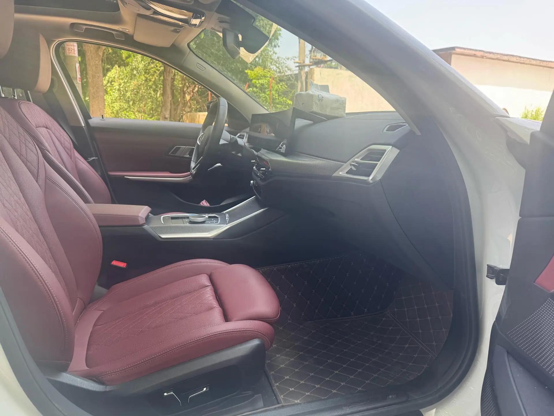 BMW 2025 i3 eDrive 40 L obsidian night suit automatic gear 11