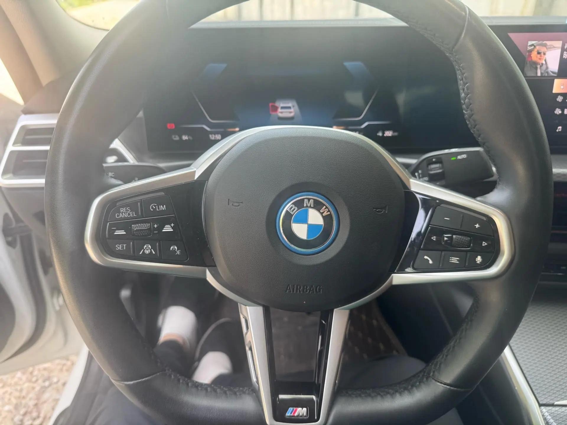 BMW 2025 i3 eDrive 40 L obsidian night suit automatic gear 7