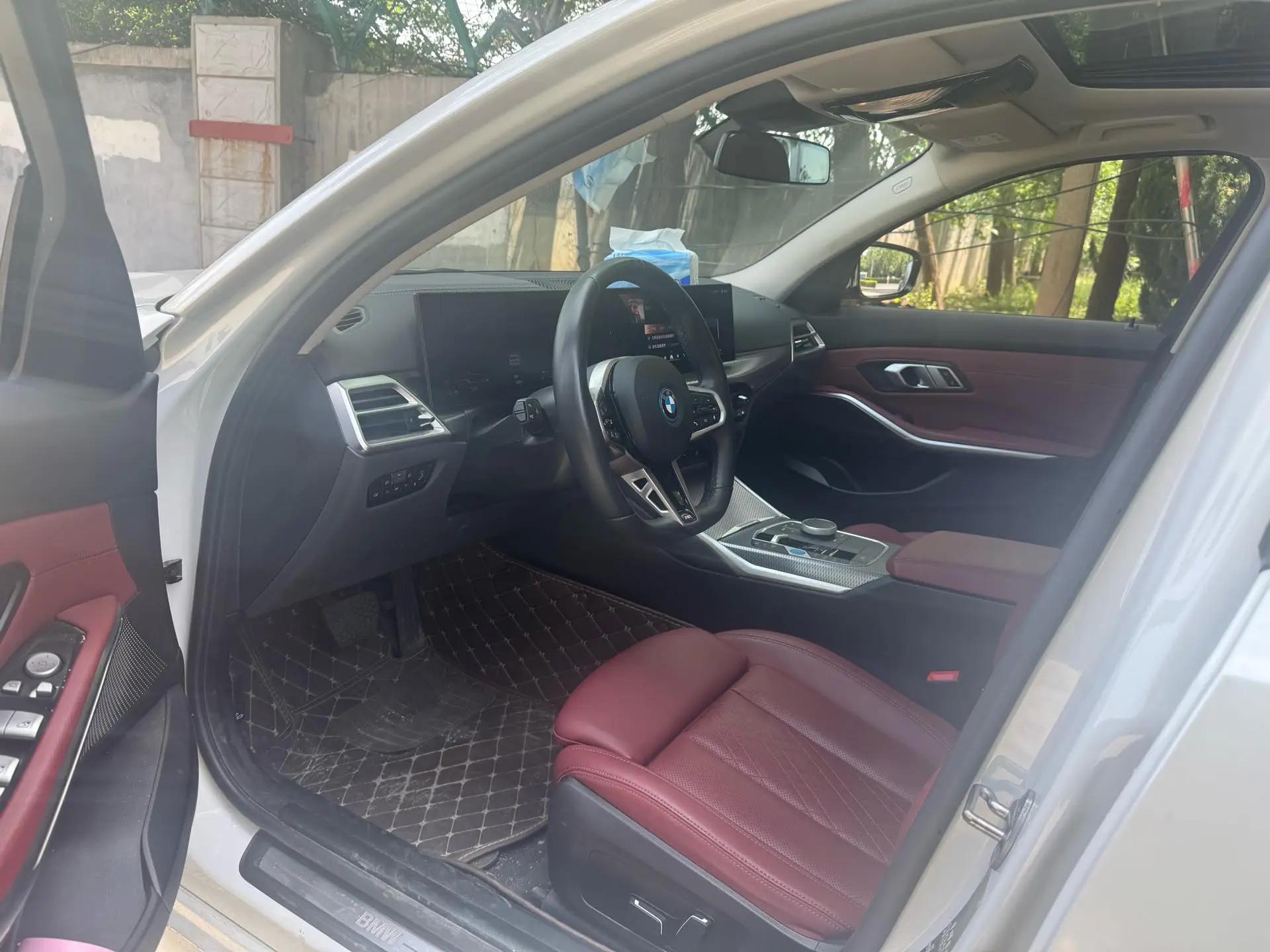 BMW 2025 i3 eDrive 40 L obsidian night suit automatic gear 9
