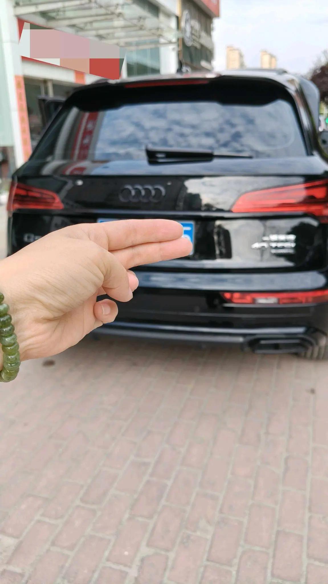 奥迪 2024款 Q5L Sportback 2.0TFSI 40TFSI 豪华型 自动挡 6
