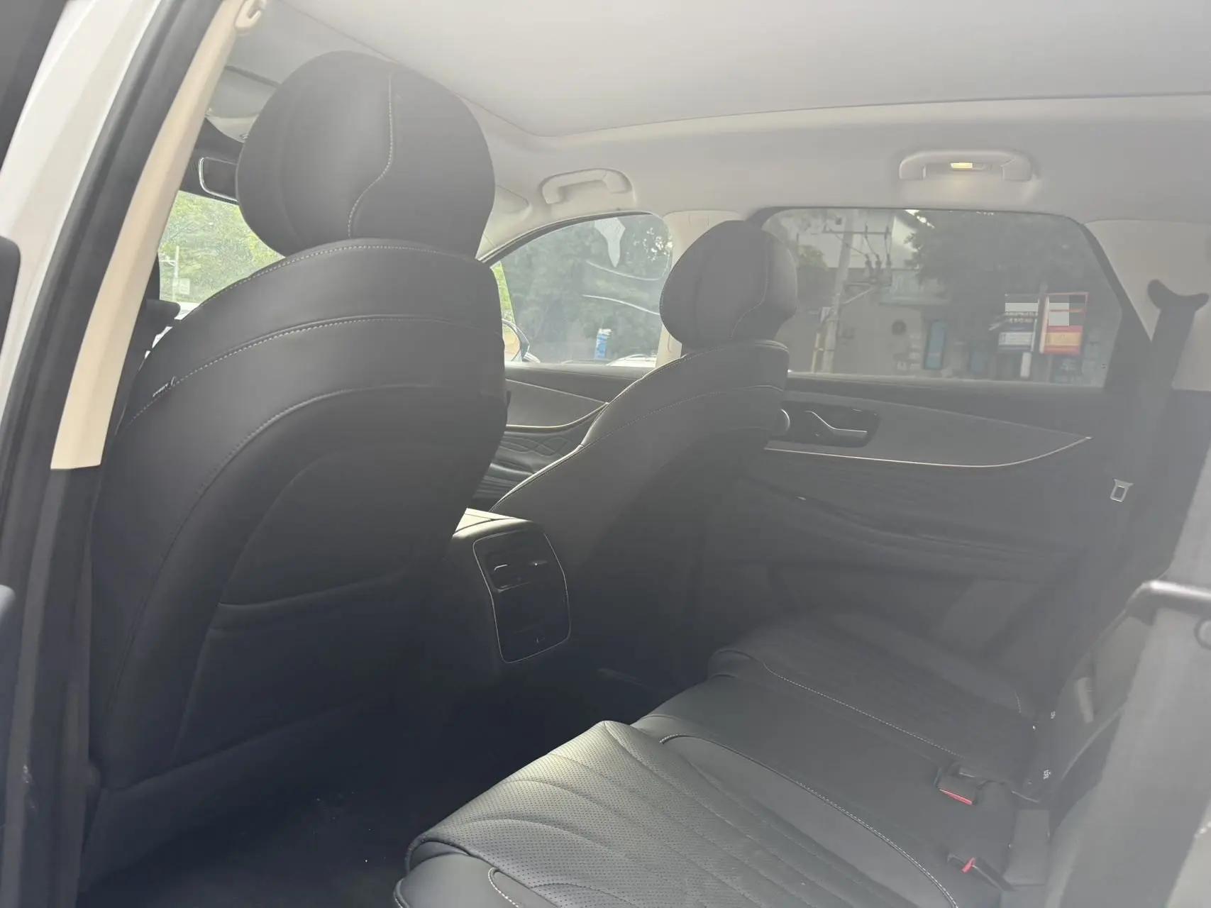Chery 2025 Ruihu 9 2.0T Two-Drive Premium Edition 7-seat Automatic Gear 4