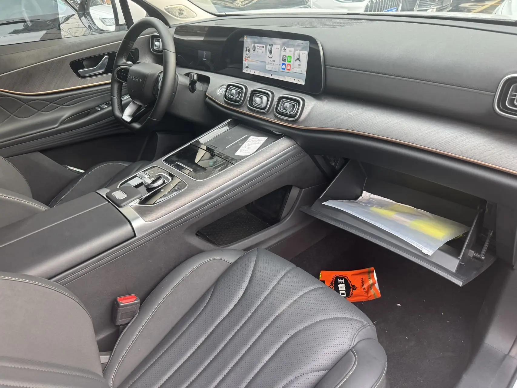 Chery 2025 Ruihu 9 2.0T Two-Drive Premium Edition 7-seat Automatic Gear 6