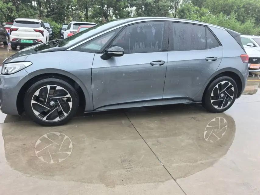 Volkswagen 2024 ID. 3 Pure Intelligence Enjoyment Version Automatic Transmission 4