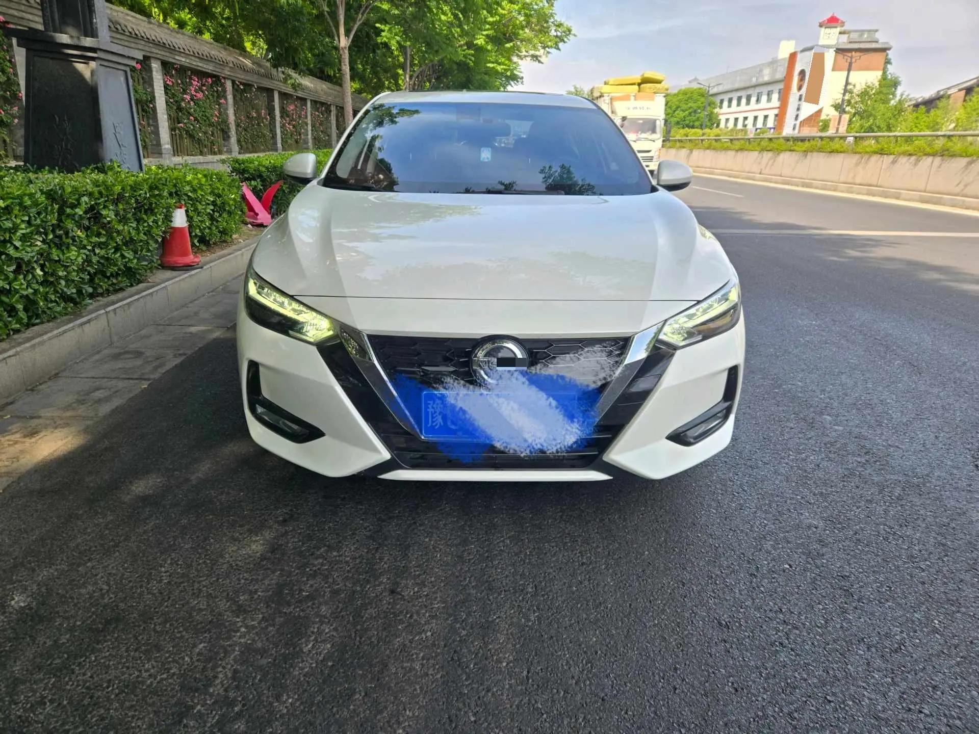 Xuanyi 2021 1.6L XL CVT Smart Edition 3