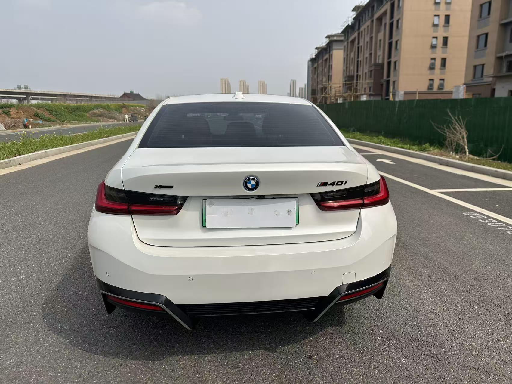BMW i3 2022 eDrive 35 L 9