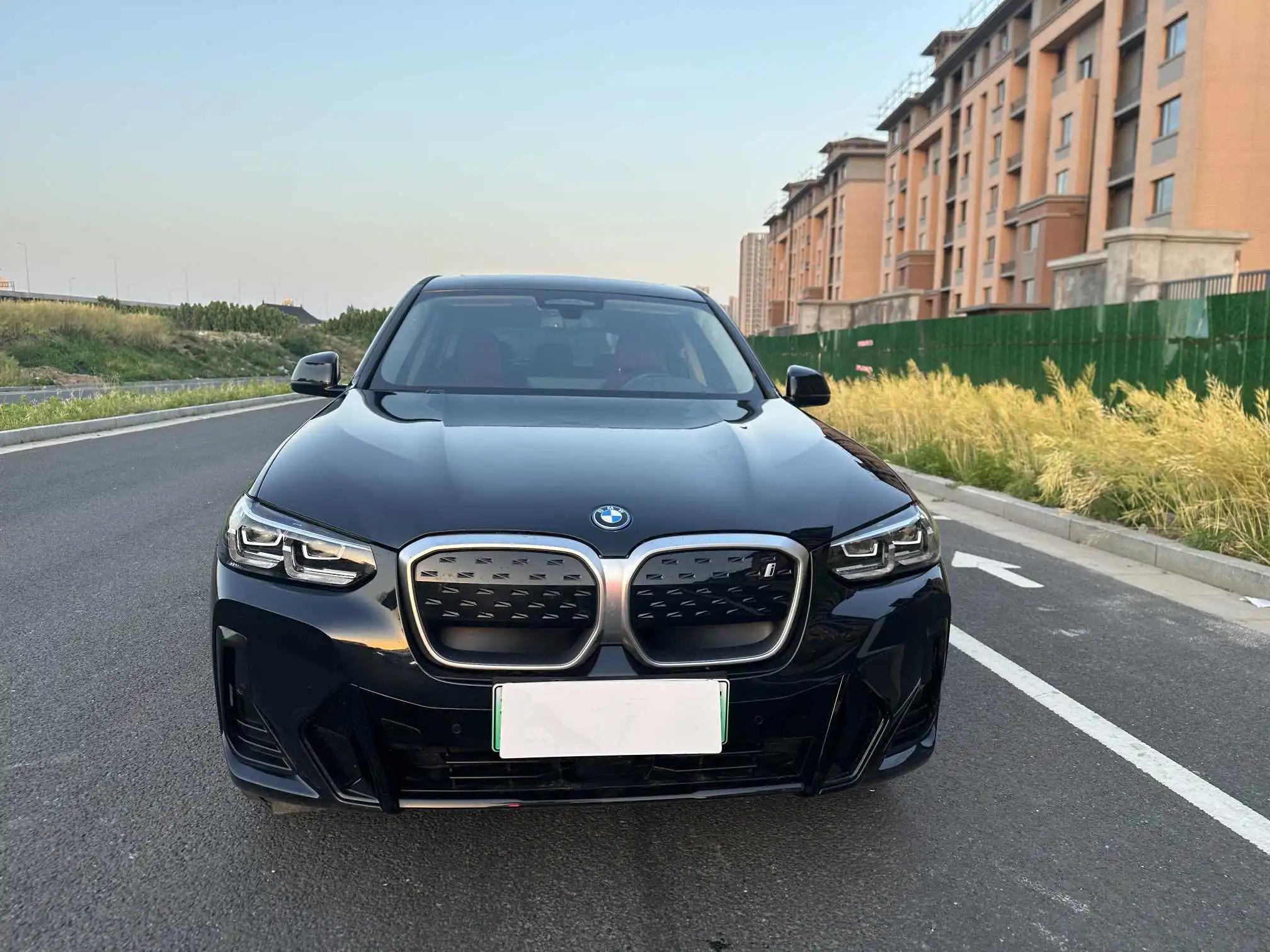 BMW iX3 2022 Leading Type 2