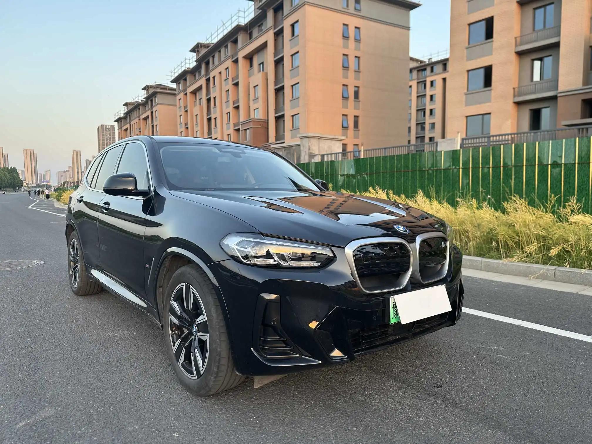 BMW iX3 2022 Leading Type 3