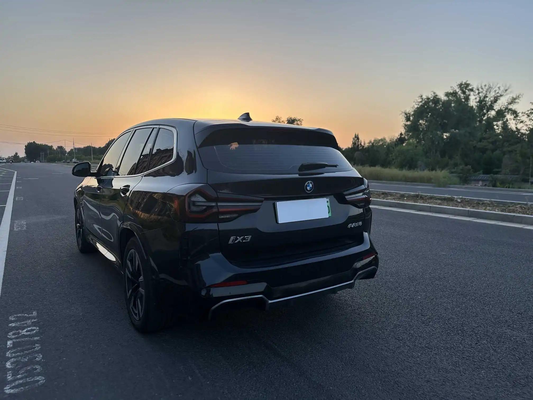 BMW iX3 2022 Leading Type 9