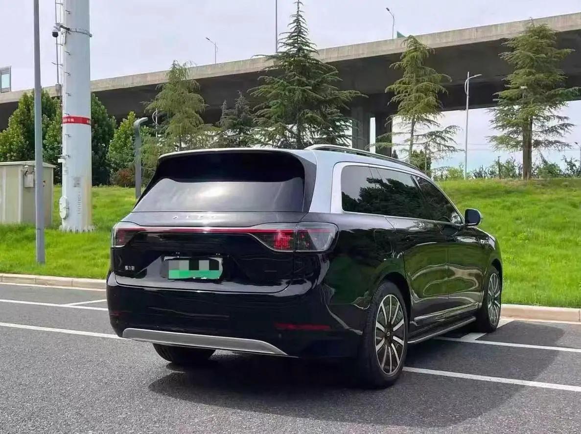AITO 2025 Model AITO M9 Range-Extended Ultra Version 52kWh 6-Seater Automatic 4