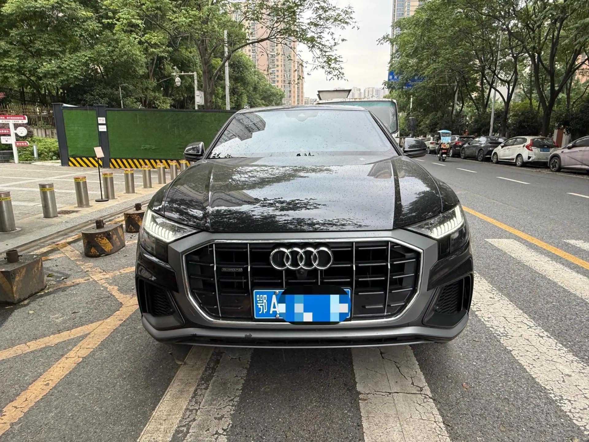 Audi Q8 2019 55 TFSI Deluxe Dynamic 2