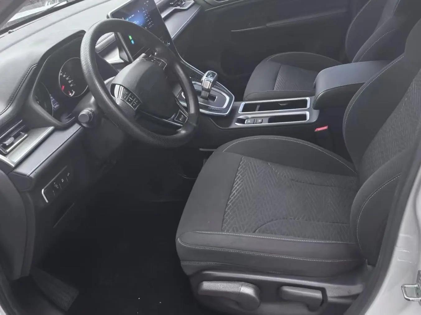 Haval 2023 M6 PLUS 1.5T Elite Smart Connect Automatic 3