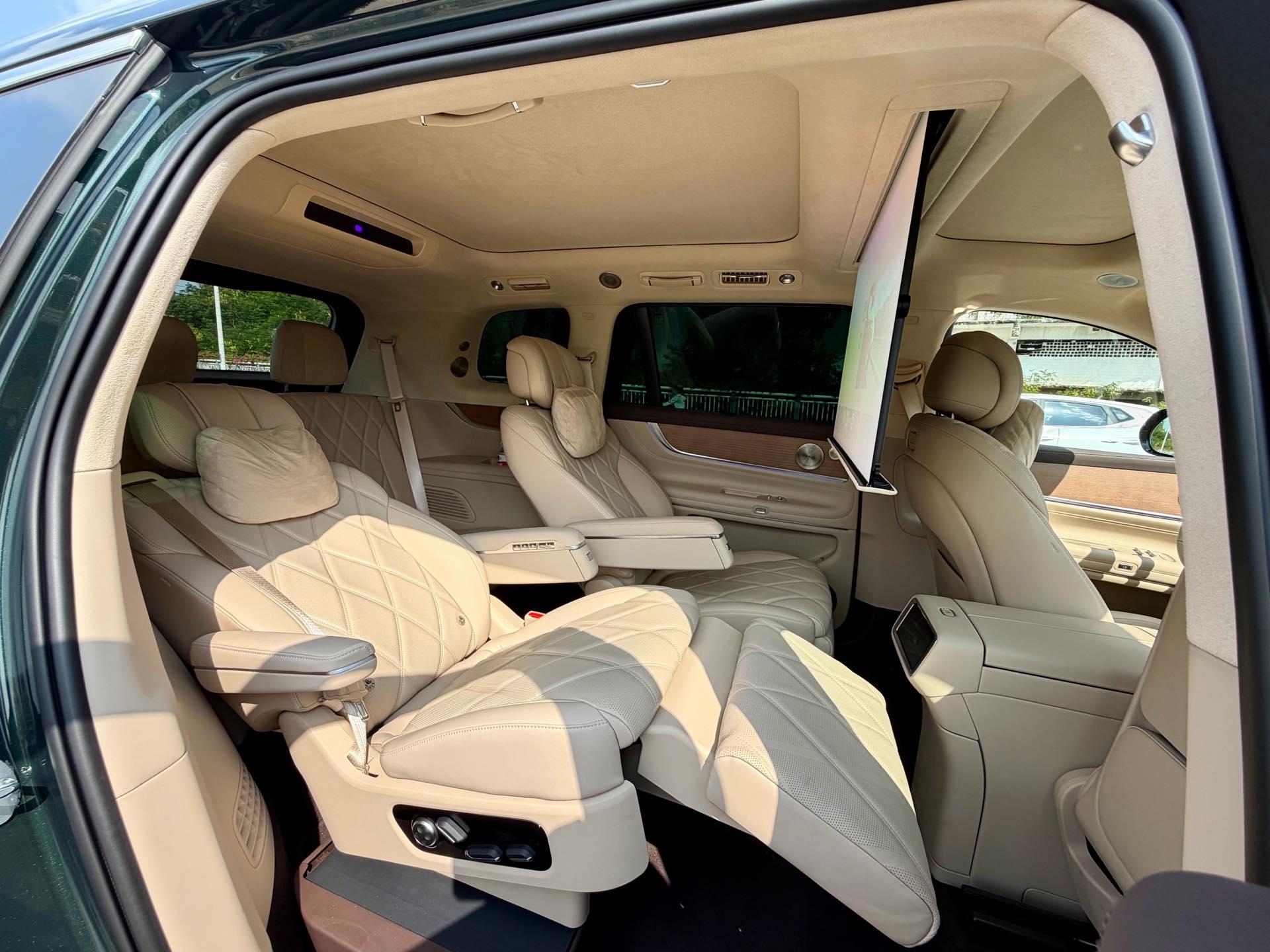 AITO 2025 AITO M9 EV Pure Electric Ultra Edition 100kWh6-seat Edition Automatic Gear 12