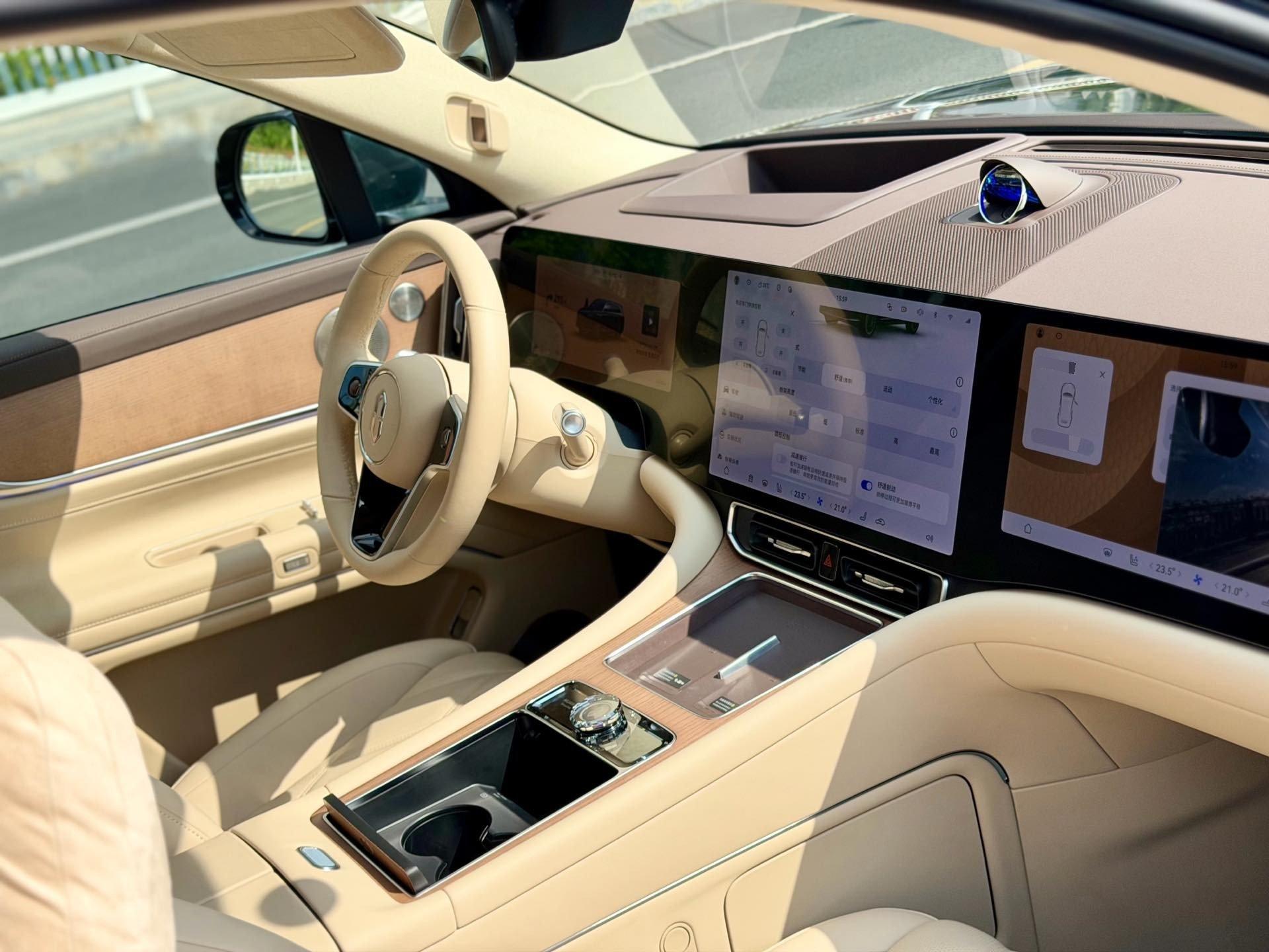AITO 2025 AITO M9 EV Pure Electric Ultra Edition 100kWh6-seat Edition Automatic Gear 15