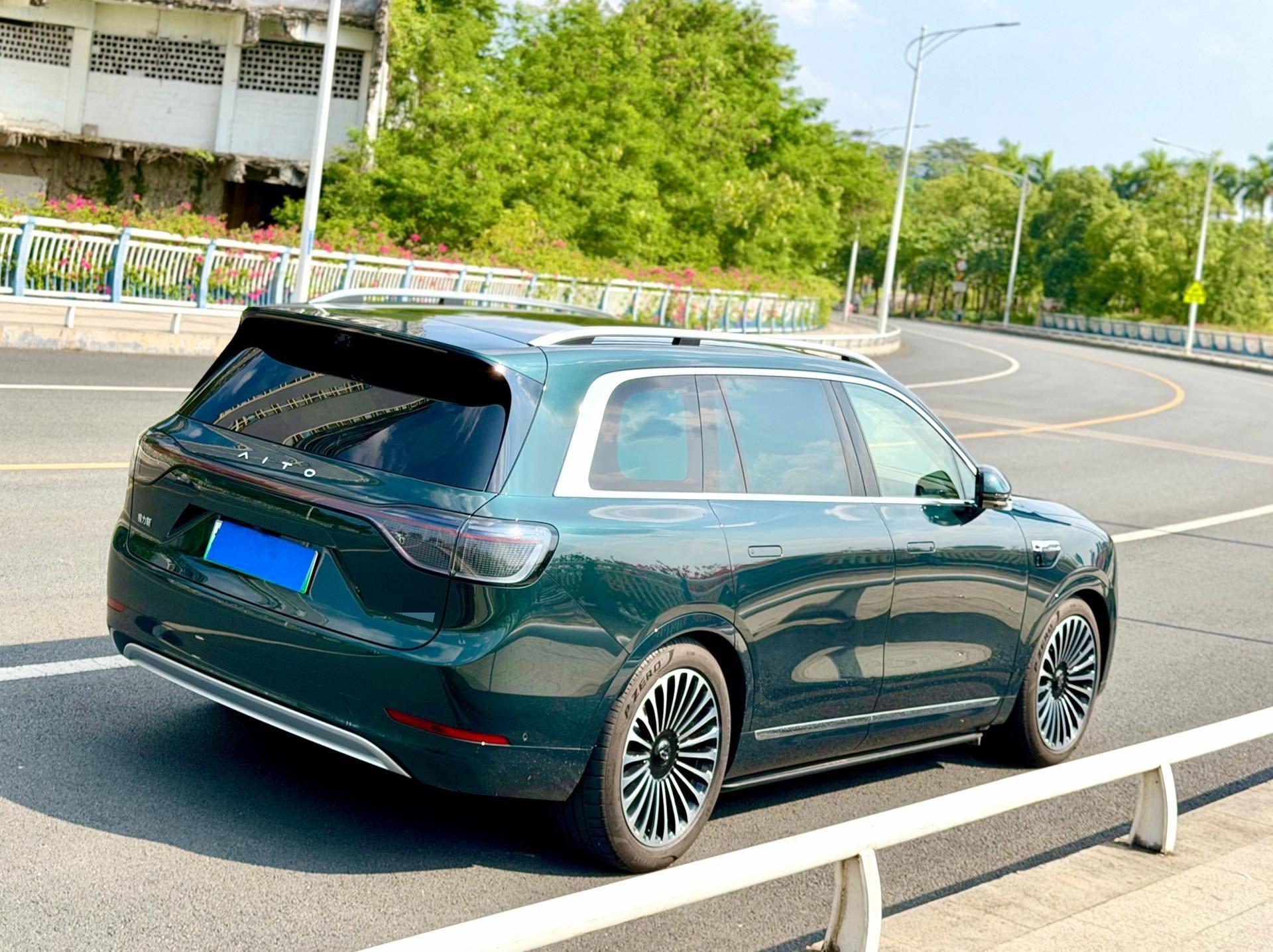 AITO 2025 AITO M9 EV Pure Electric Ultra Edition 100kWh6-seat Edition Automatic Gear 7