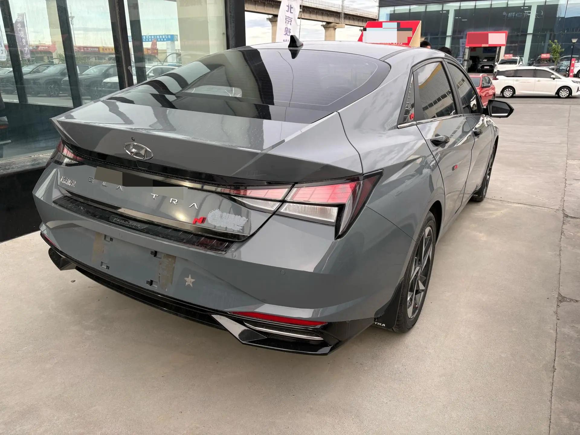 Elantra 2022 1.5L CVT GLX Elite Edition 4