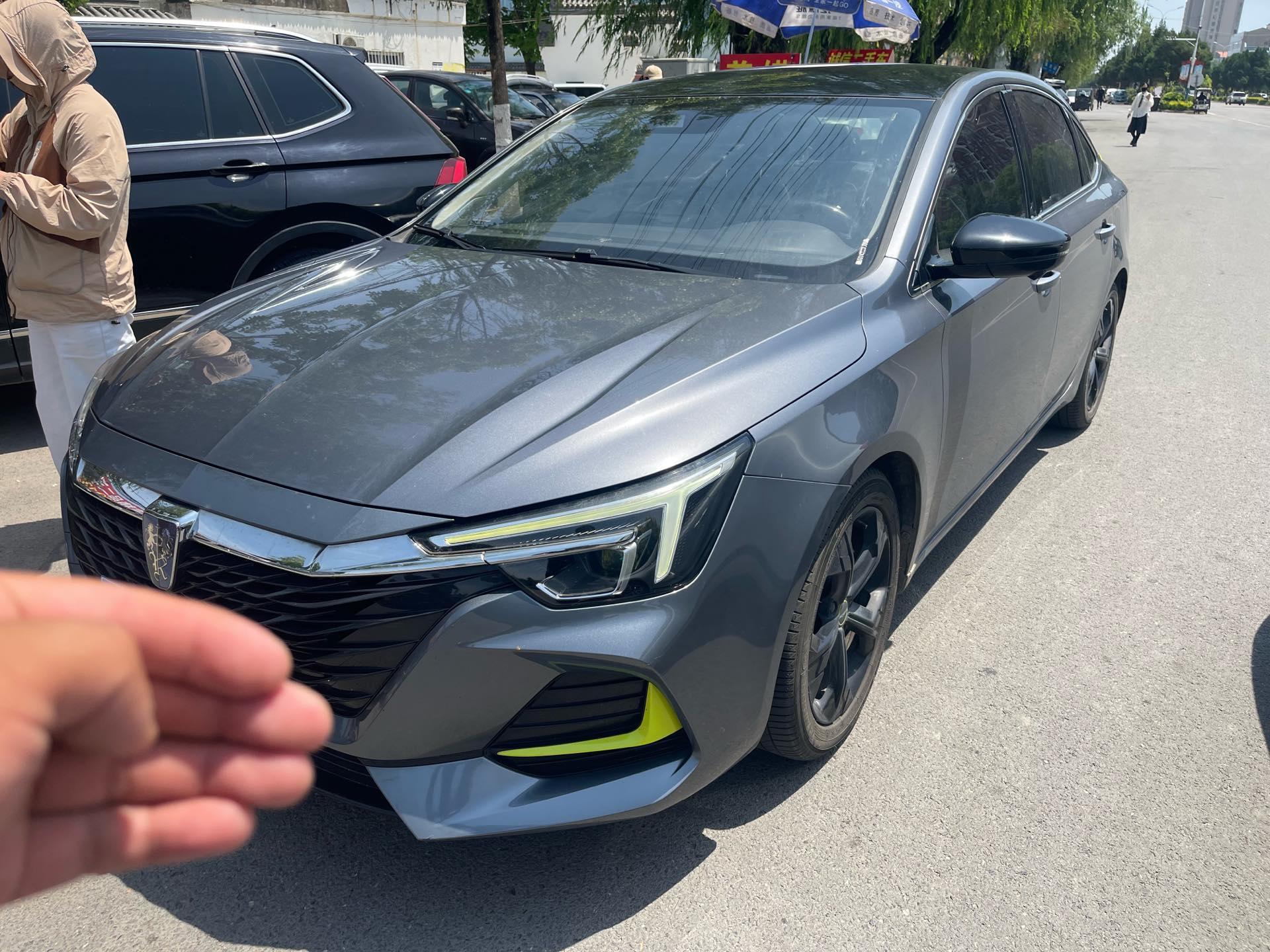 Roewe i6 MAX 2020 300TGI Auto Cool Sky Screen Smart Driving Supreme Edition