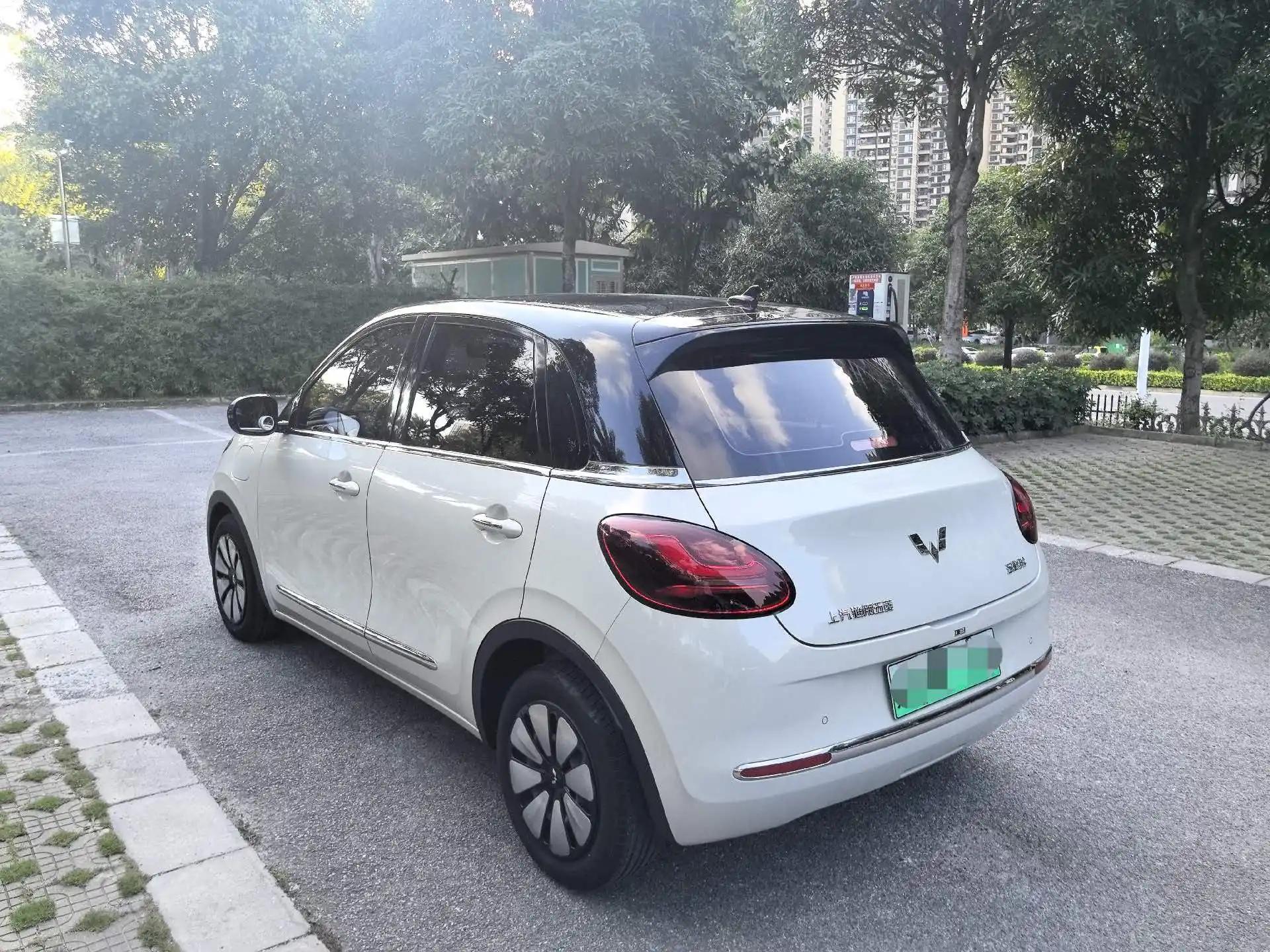 WuLing Plantronics 2023 410km LingBox Premium 2