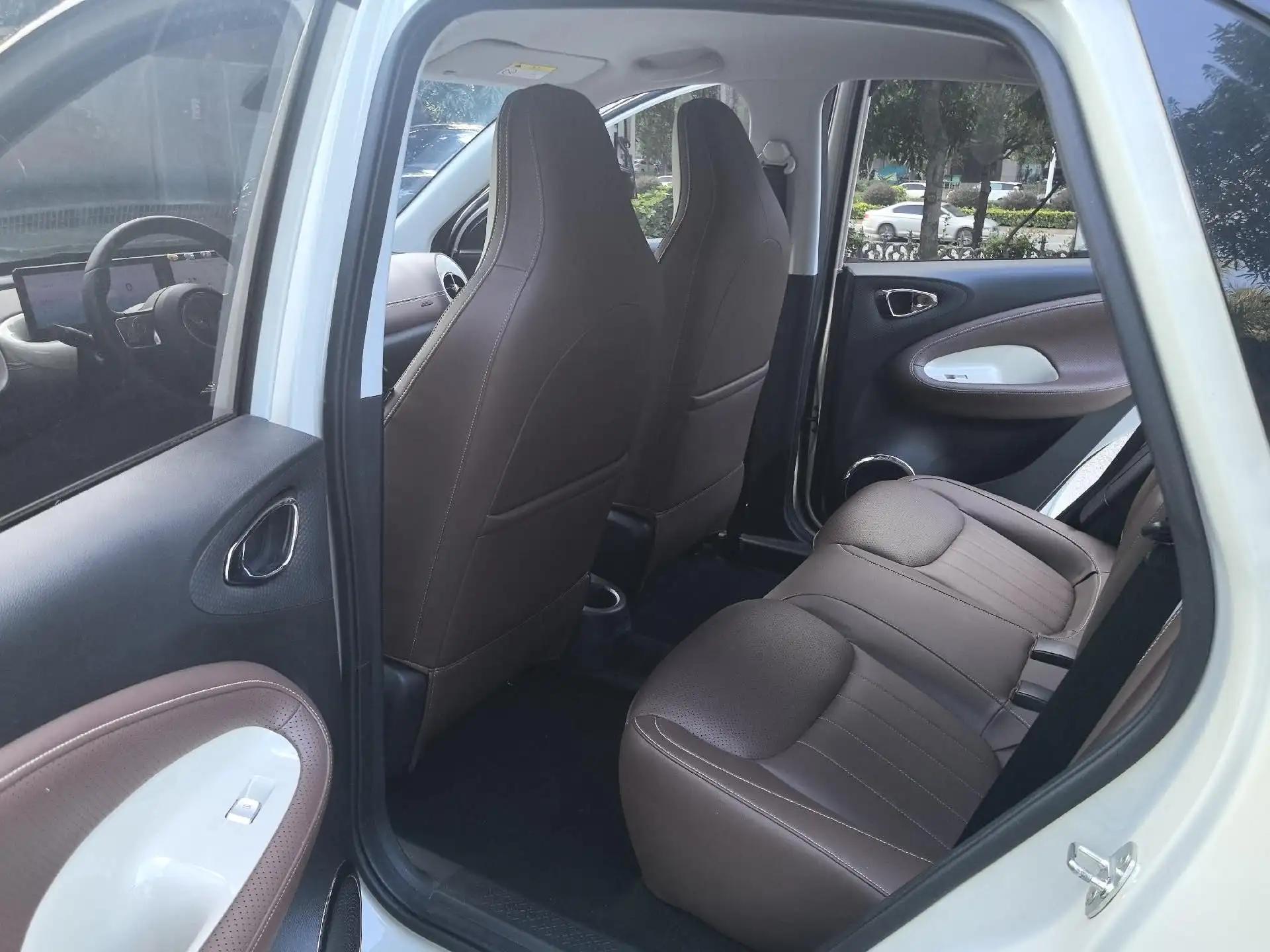 WuLing Plantronics 2023 410km LingBox Premium 6