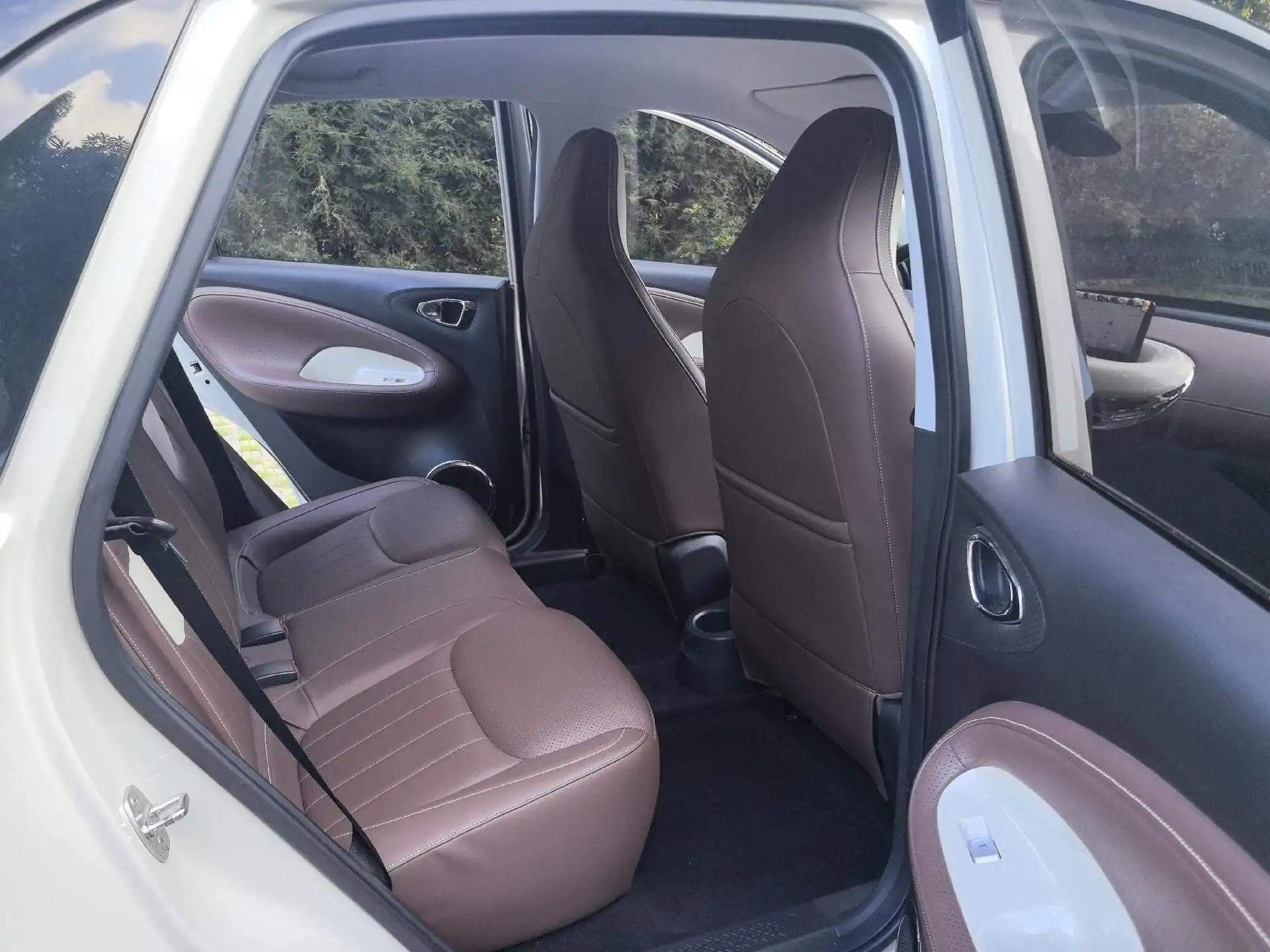 WuLing Plantronics 2023 410km LingBox Premium 7