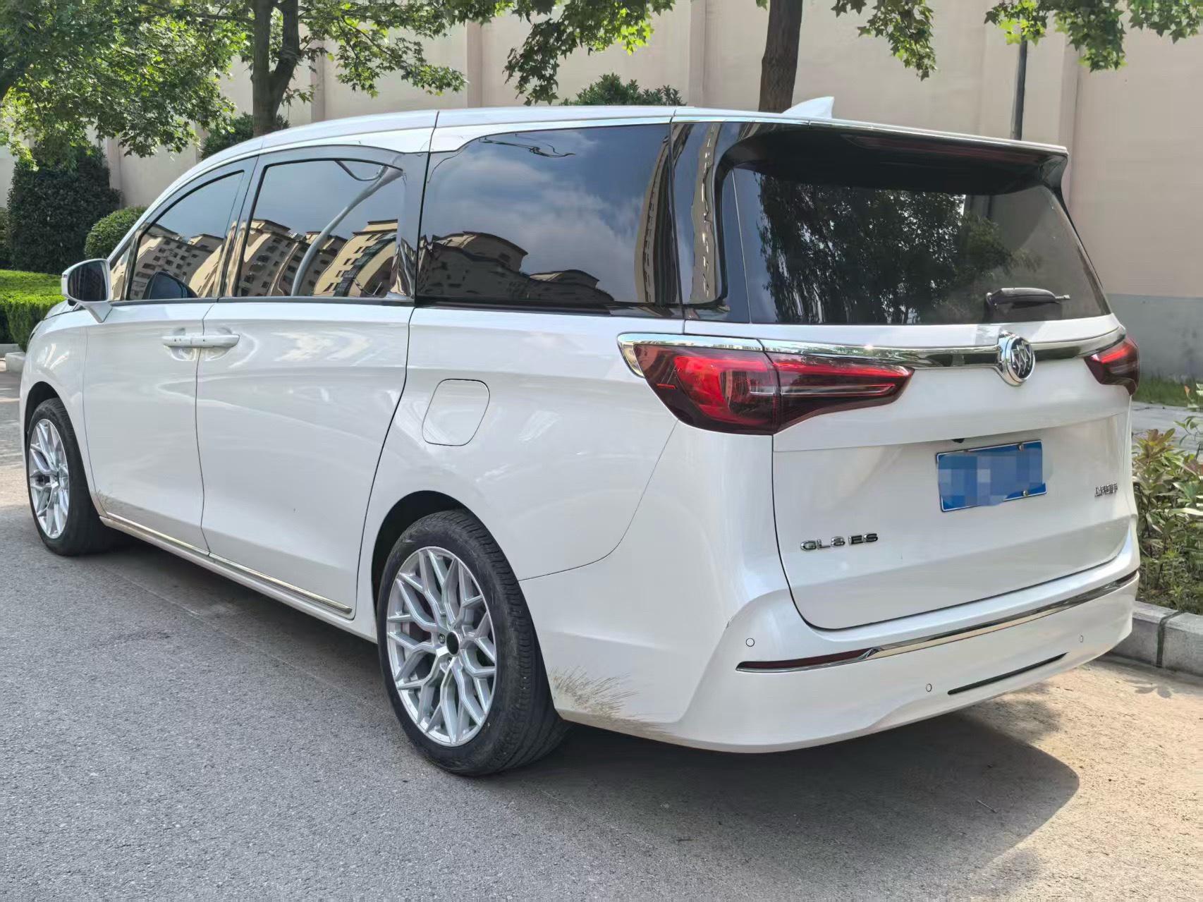 Buick GL8 2023 ES Lu Zun 653T Comfort 3