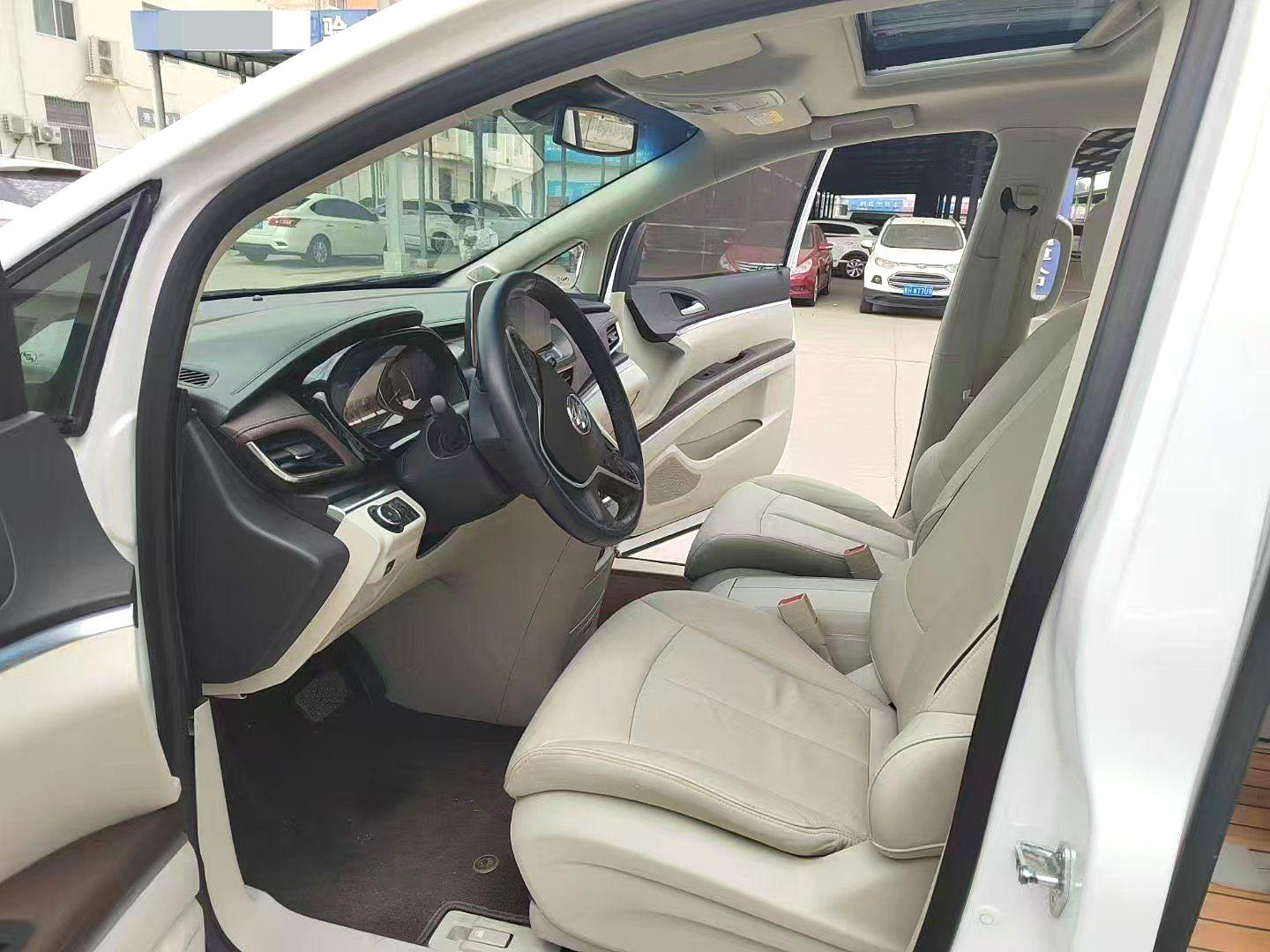 Buick GL8 2023 Land Business Class 652T Smart Luxury Model 3