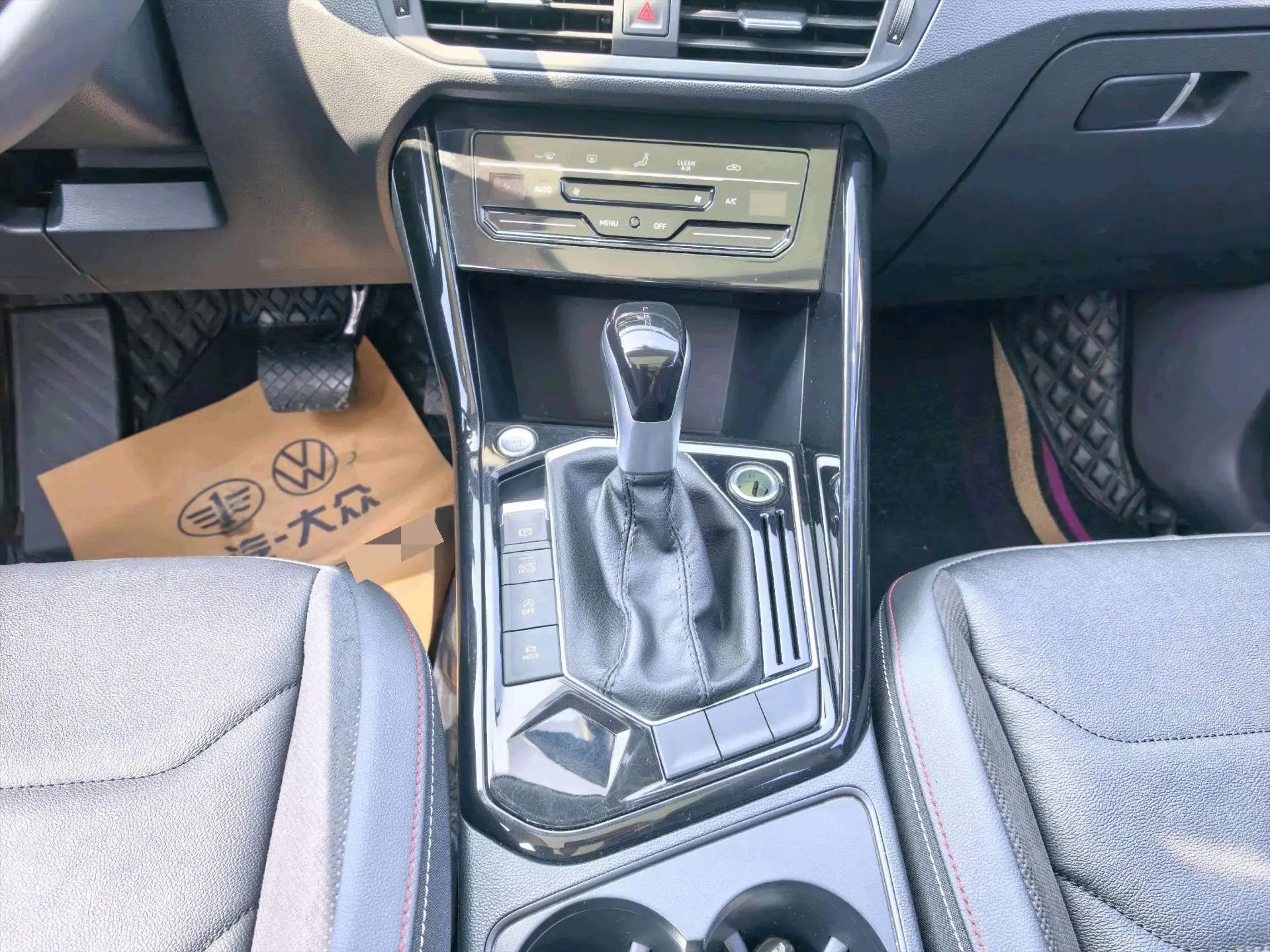 Tan Yue 2022 280TSI Two-Drive Deluxe Zhilian Edition 12