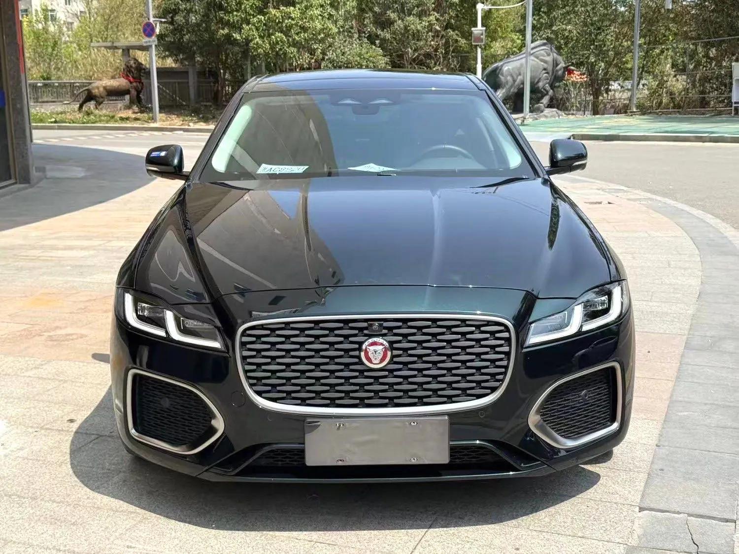 Jaguar XFL 2024 2.0T P 12500.00g Drive Premium Deluxe Edition 2