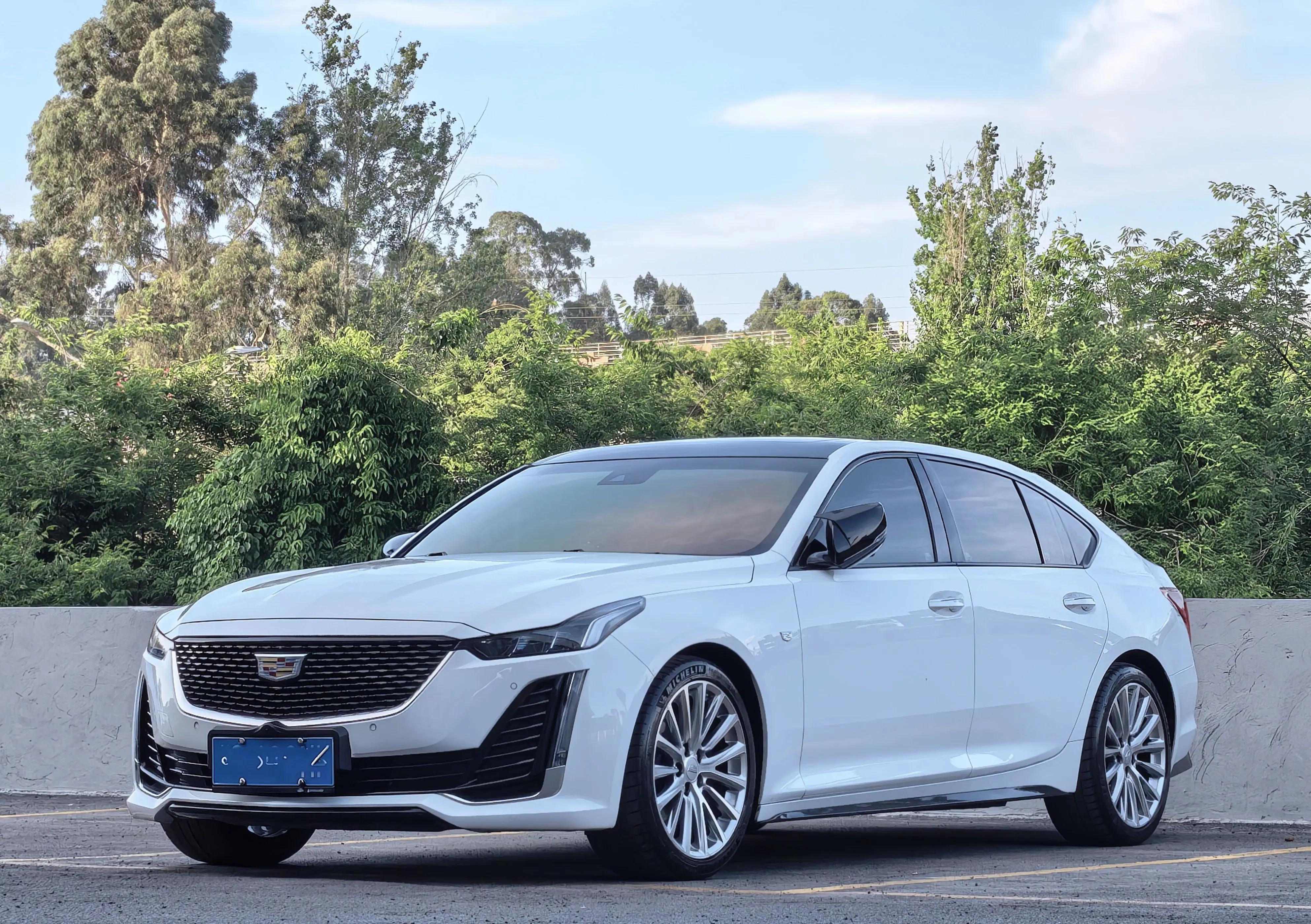 Cadillac CT5 2021 28T Honorable Model