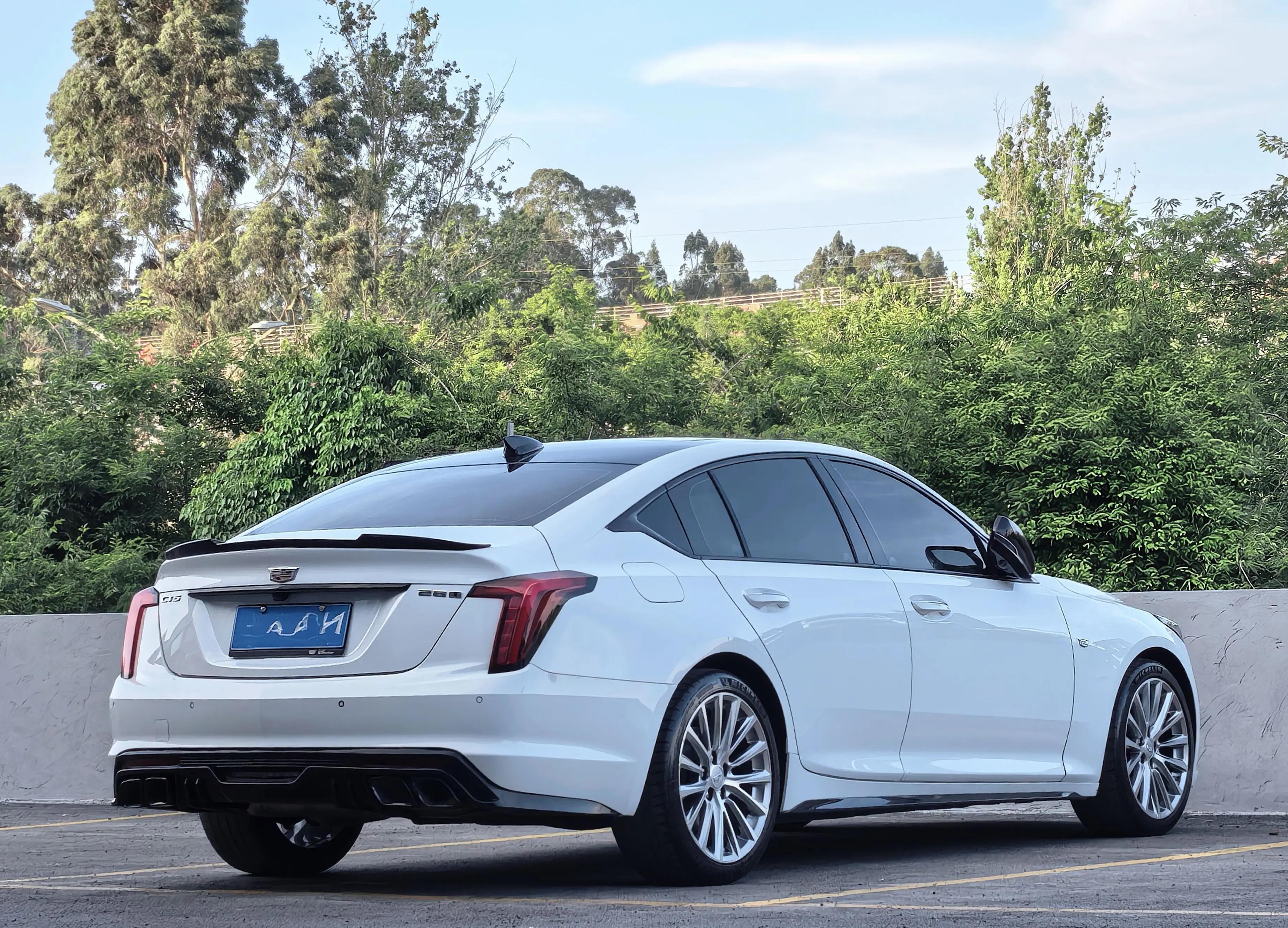Cadillac CT5 2021 28T Honorable Model 15