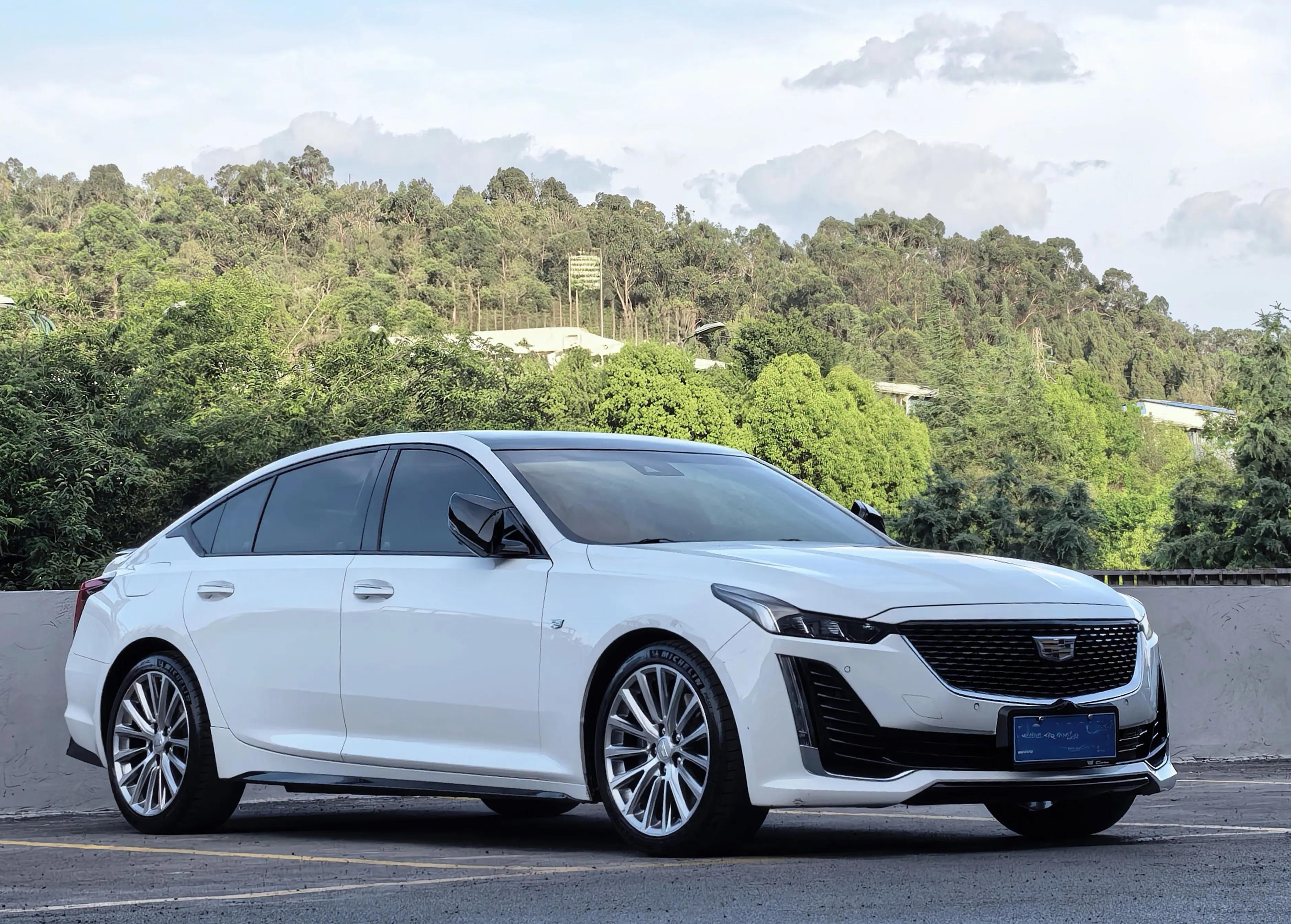 Cadillac CT5 2021 28T Honorable Model 3