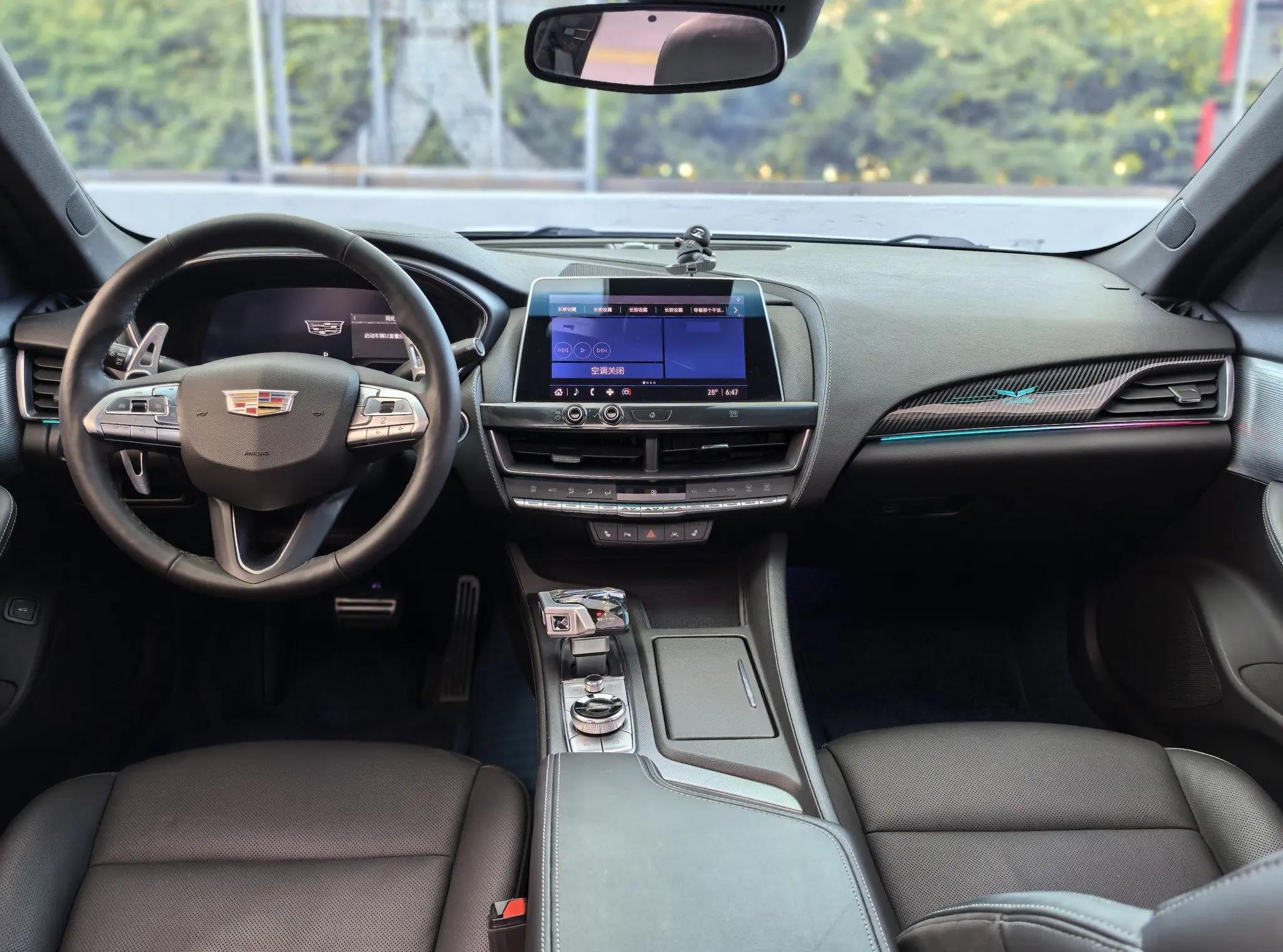 Cadillac CT5 2021 28T Honorable Model 6