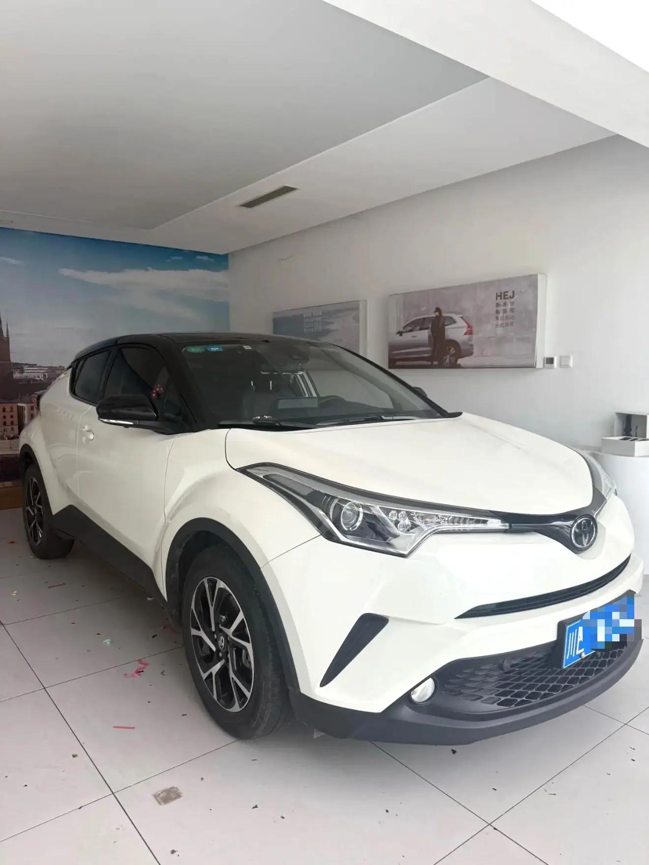 Toyota C- HR 2018 2.0L Leading Skylight Version Country V 2