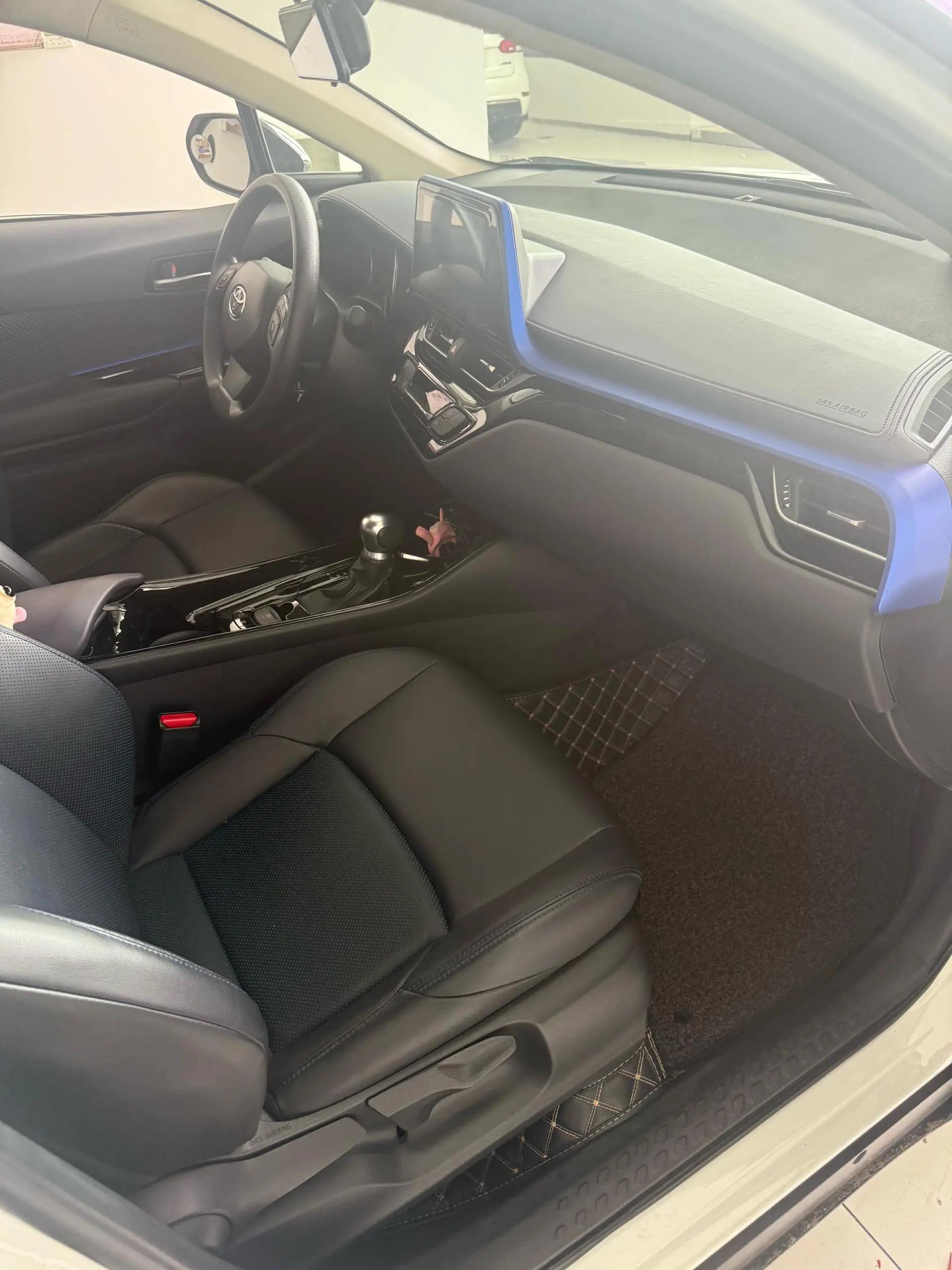 Toyota C- HR 2018 2.0L Leading Skylight Version Country V 6