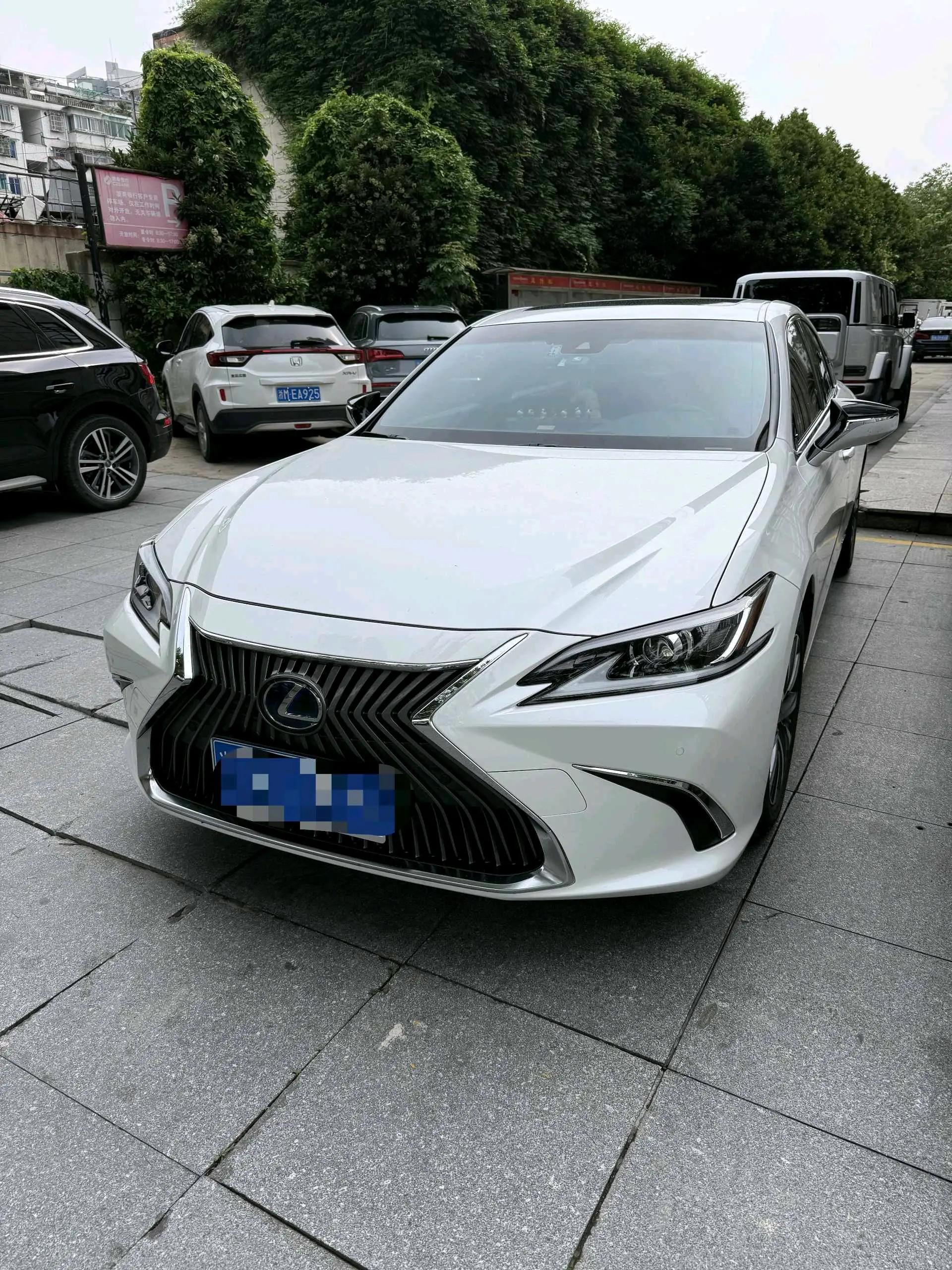 Lexus ES 2020 300h Excellent Edition