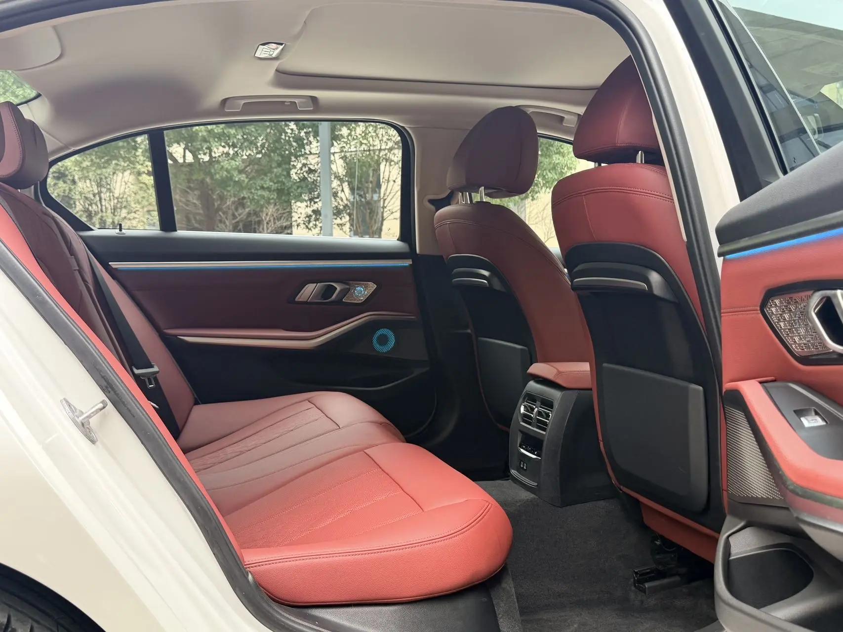 BMW 3 Series 2022 320Li M Sports Suit 7