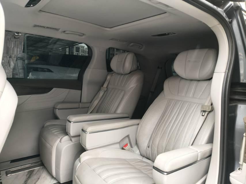 Roewe iMAX8 2023 400TGI Premium Edition 7
