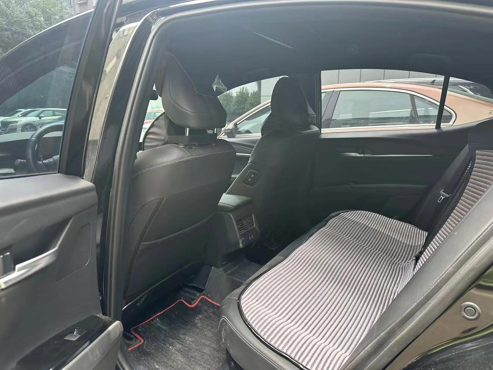 Toyota 2024 Camry Dual Engine 2.0HS Stepless Sports Edition Automatic Gear 4