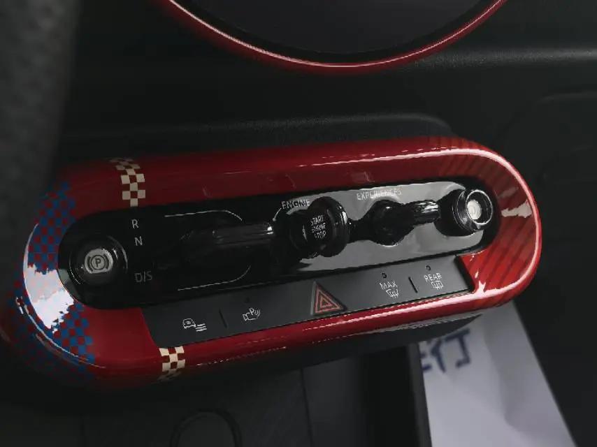 MINI Countryman(进口) MINI JCW 2025款 JOHN COOPER WORKS 自动挡 9