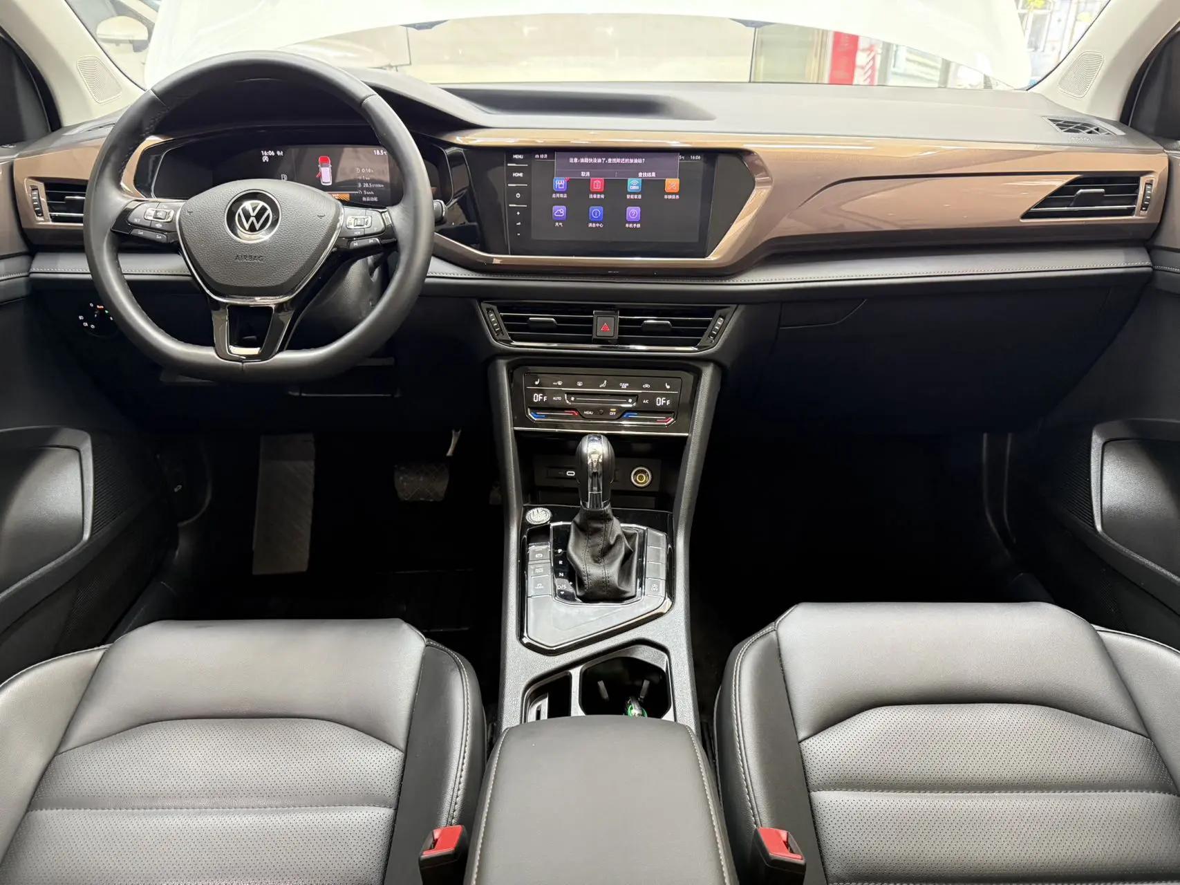 Tougu 2022 280TSI Two-Wheel-Drive Luxury Edition 17
