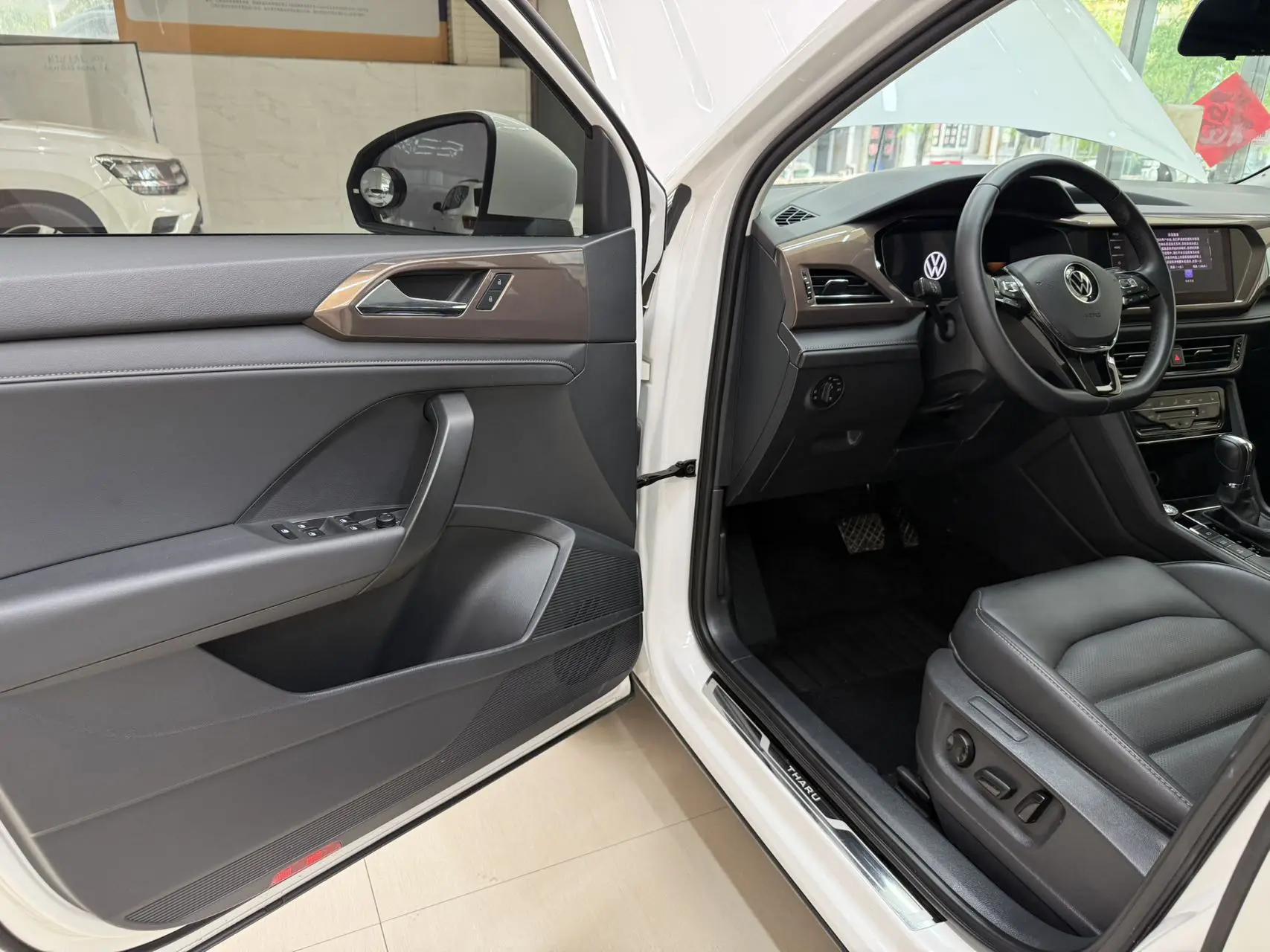 Tougu 2022 280TSI Two-Wheel-Drive Luxury Edition 8