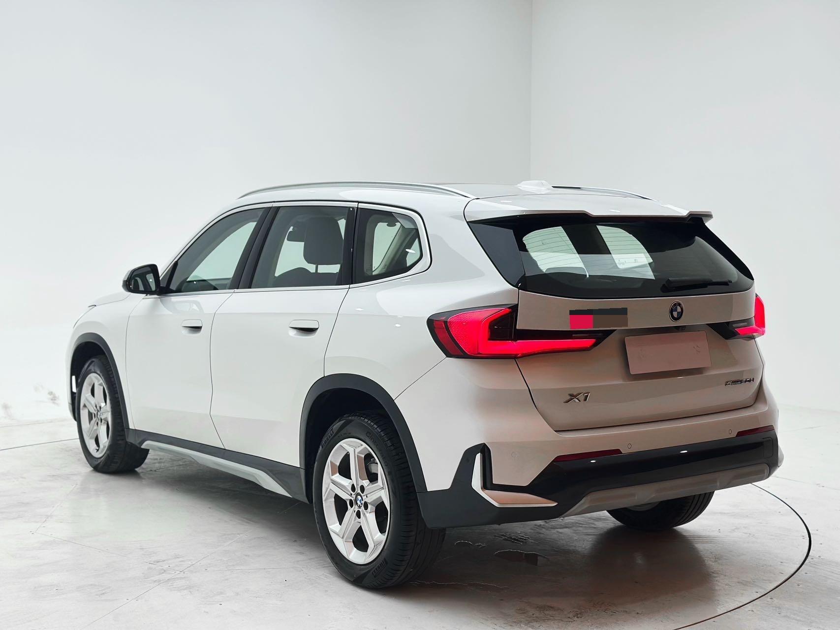 BMW 2023 X1 sDrive20Li 1.5T X Design Package Automatic 4